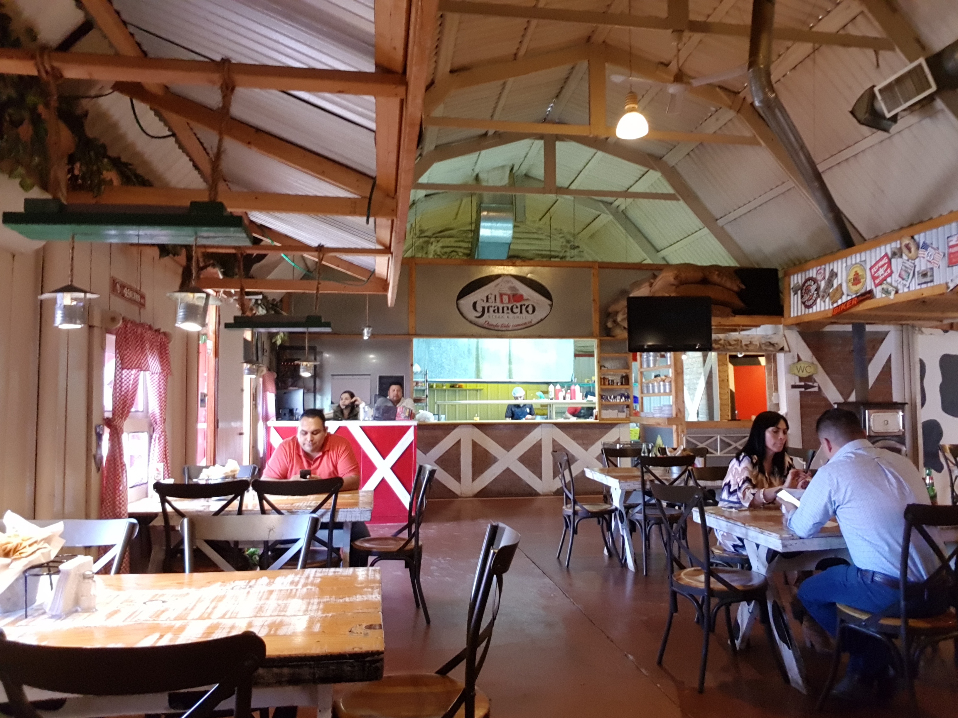 El Granero Restaurant image 5