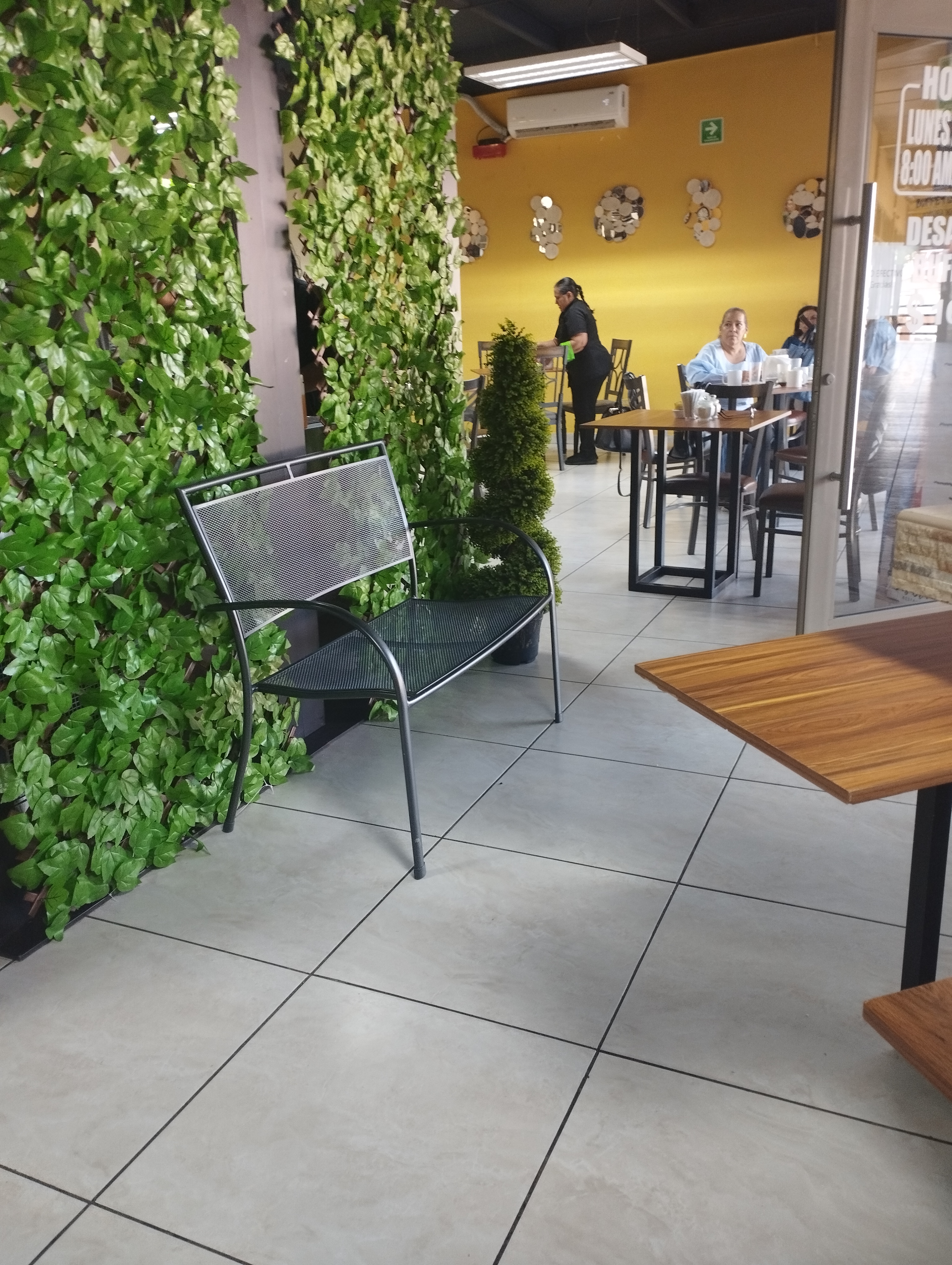 Los Olivos Plaza Bella image 5