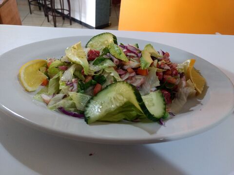 Mariscos "La Barca" image 2