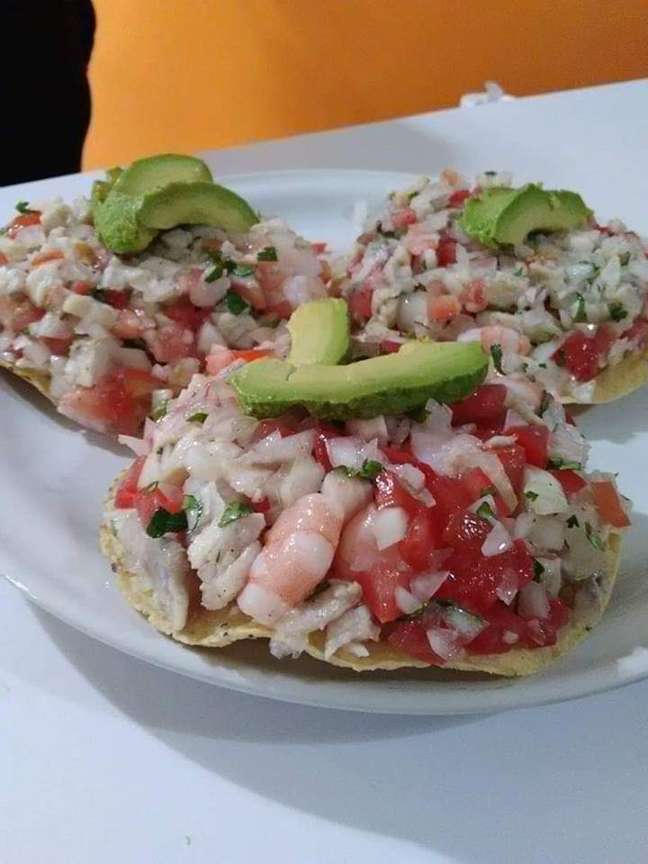 Mariscos "La Barca" image 3