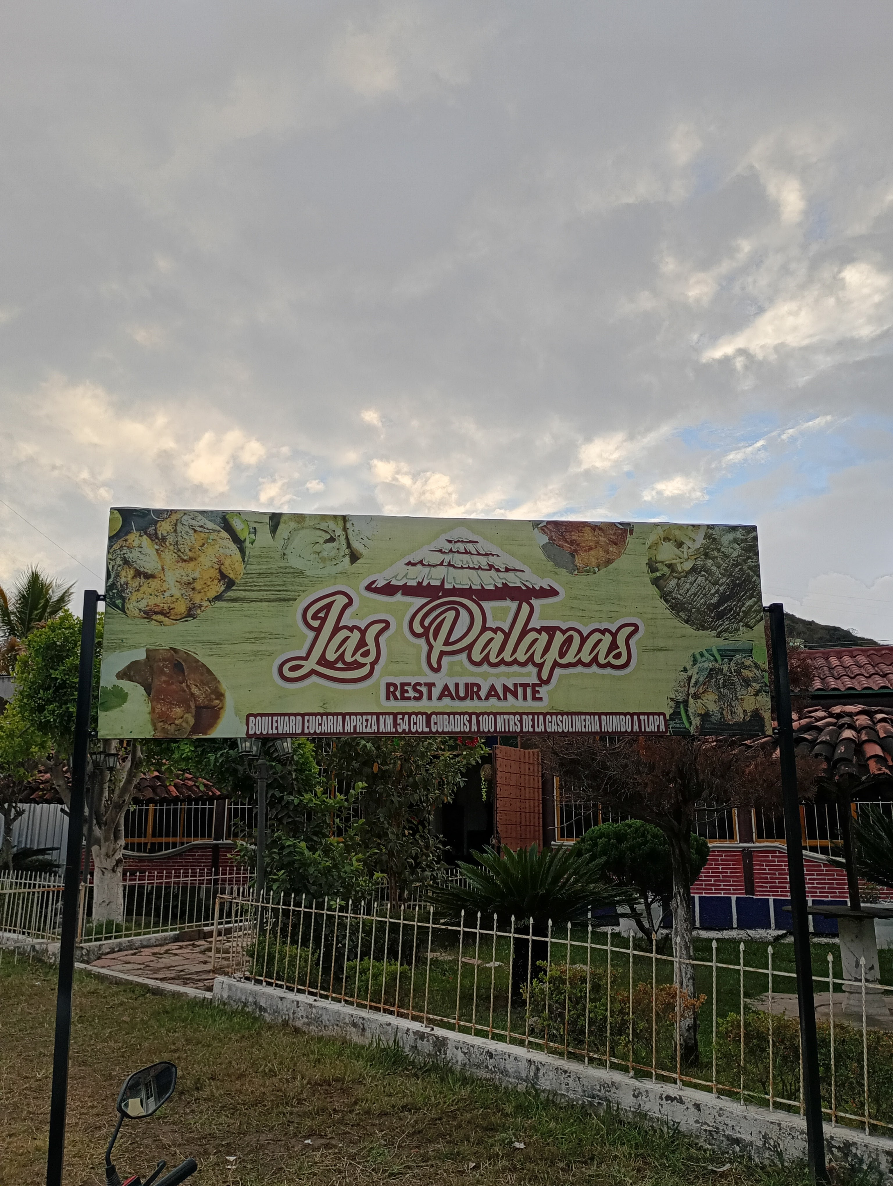 Restaurante las palapas image 7