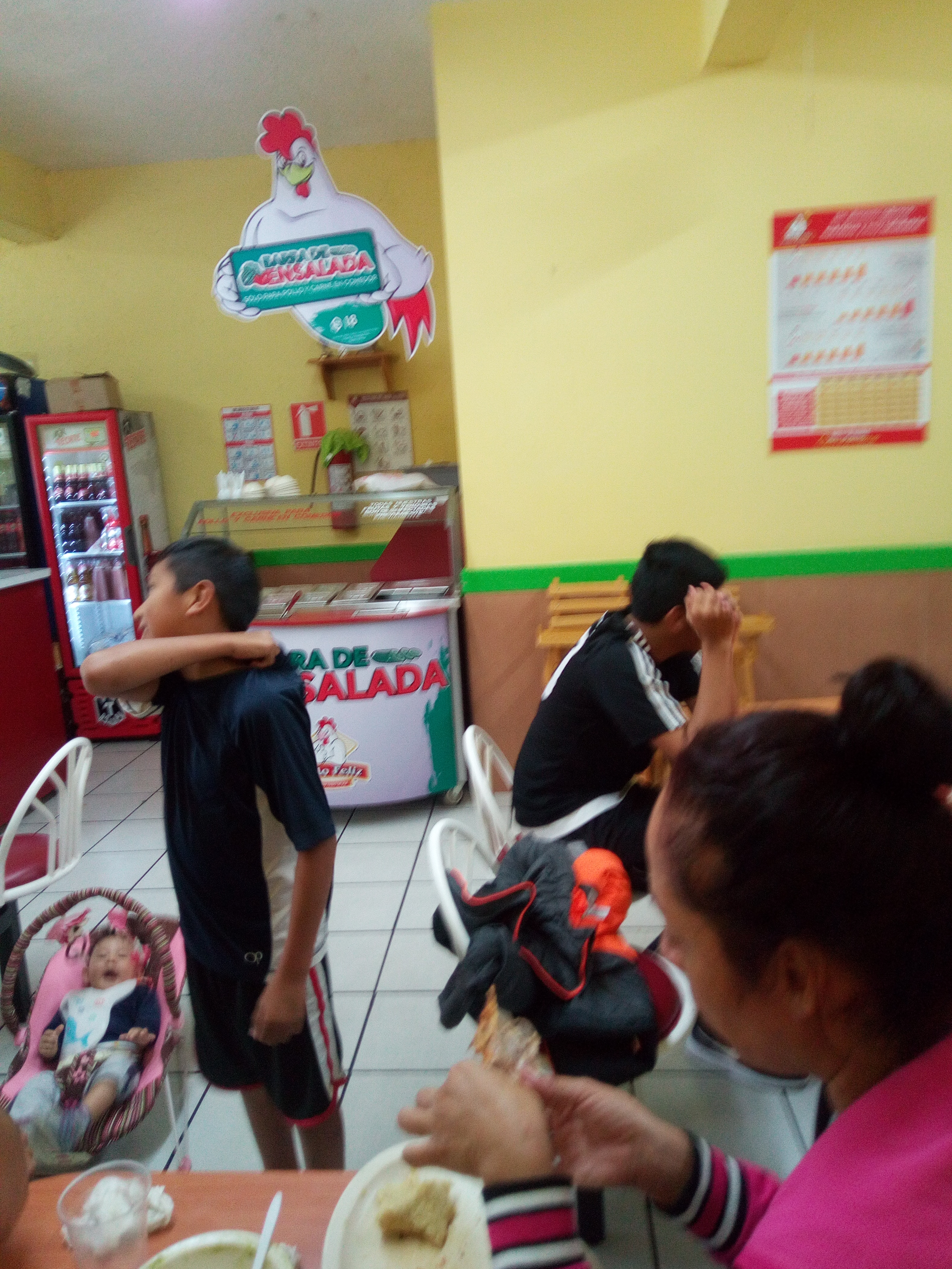 Pollo Feliz Puruandiro image 8