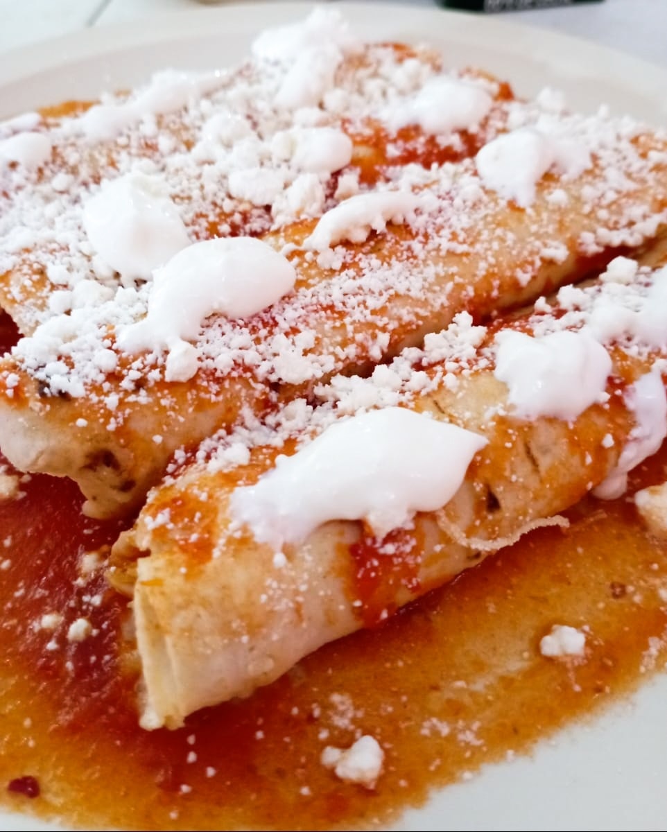 Antojitos Doña Evita image 2