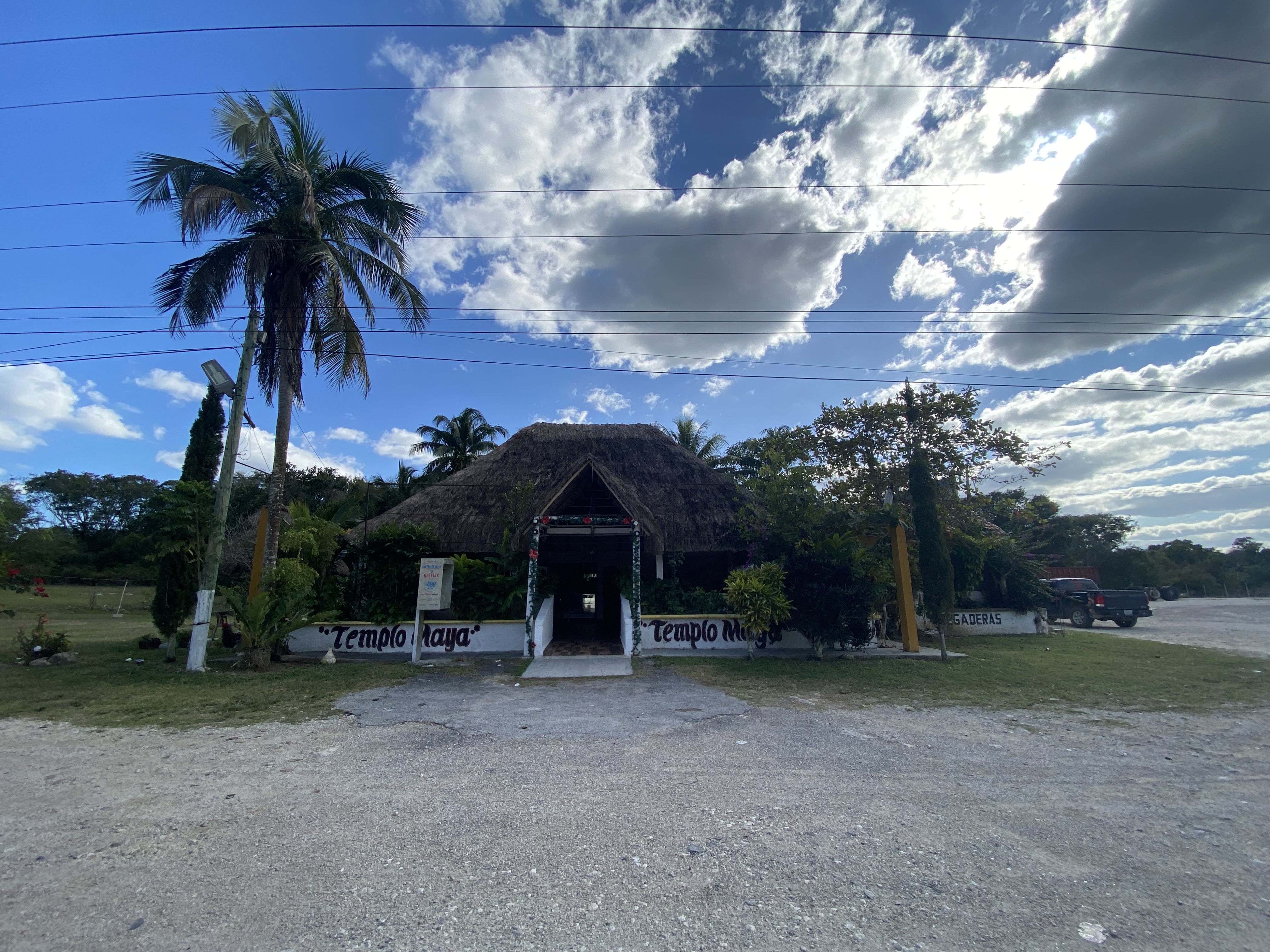TEMPLO MAYA Restaurante y Hotel image 4