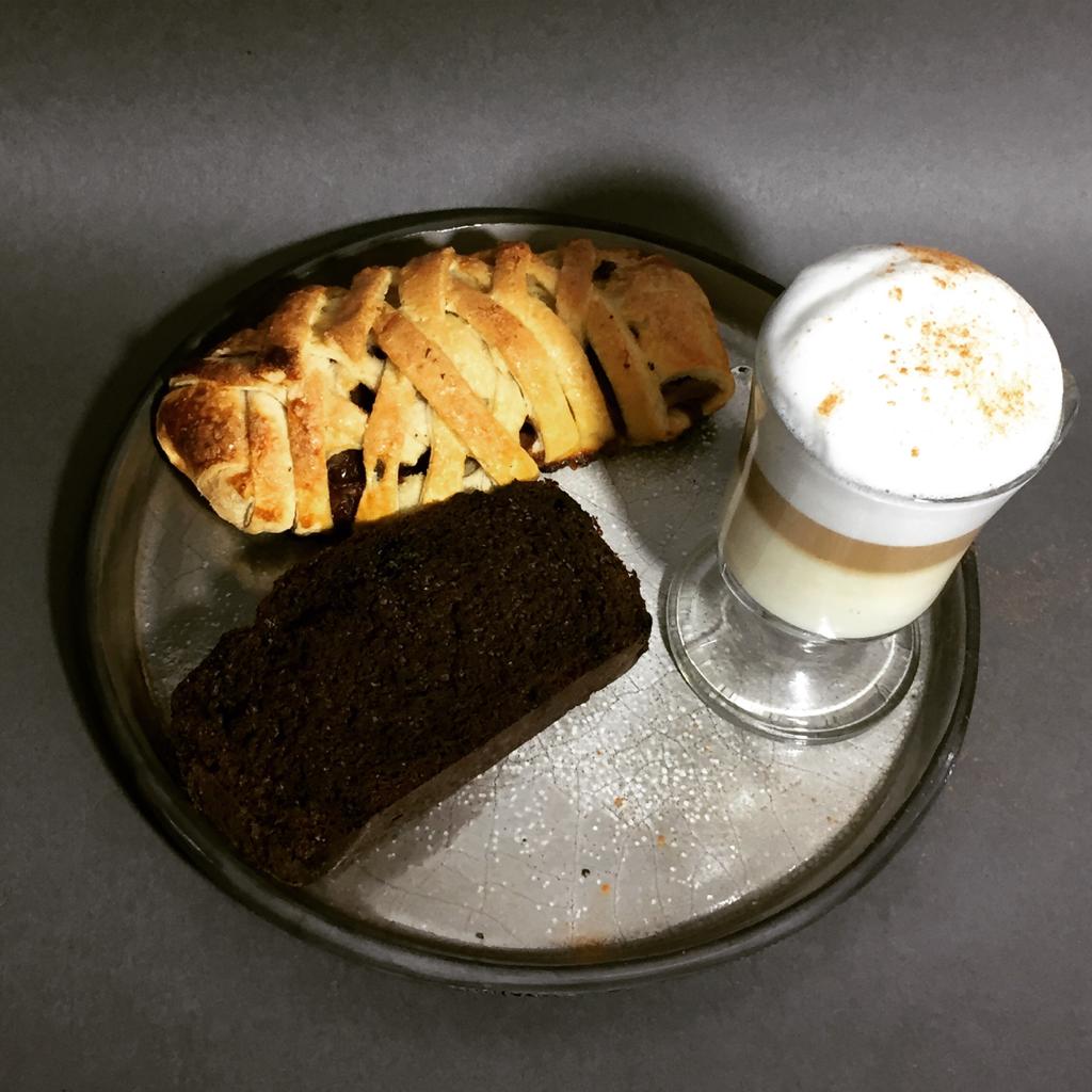 La Viajera Café image 8