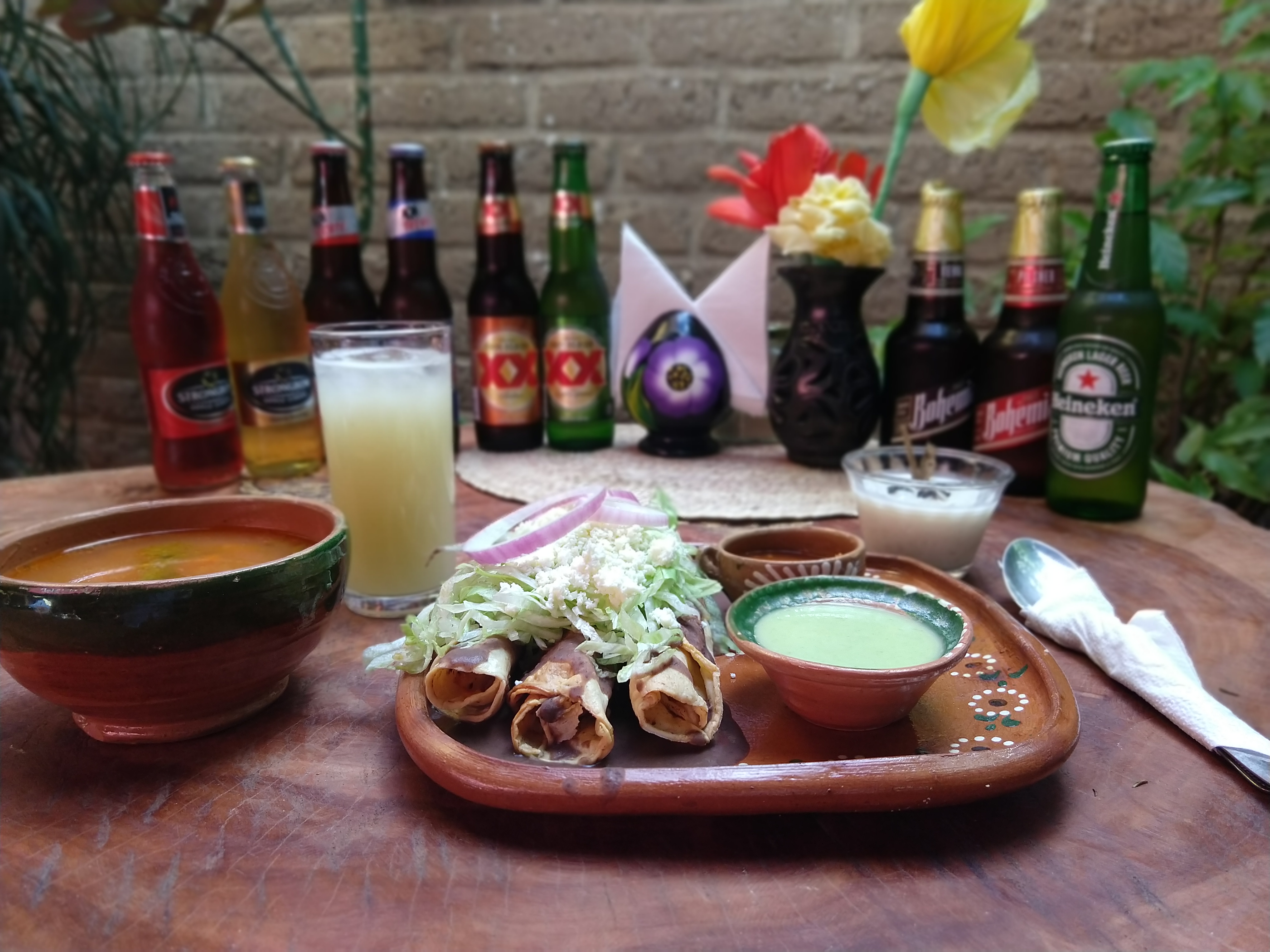 Barro Negro Restaurant & Gallery image 2