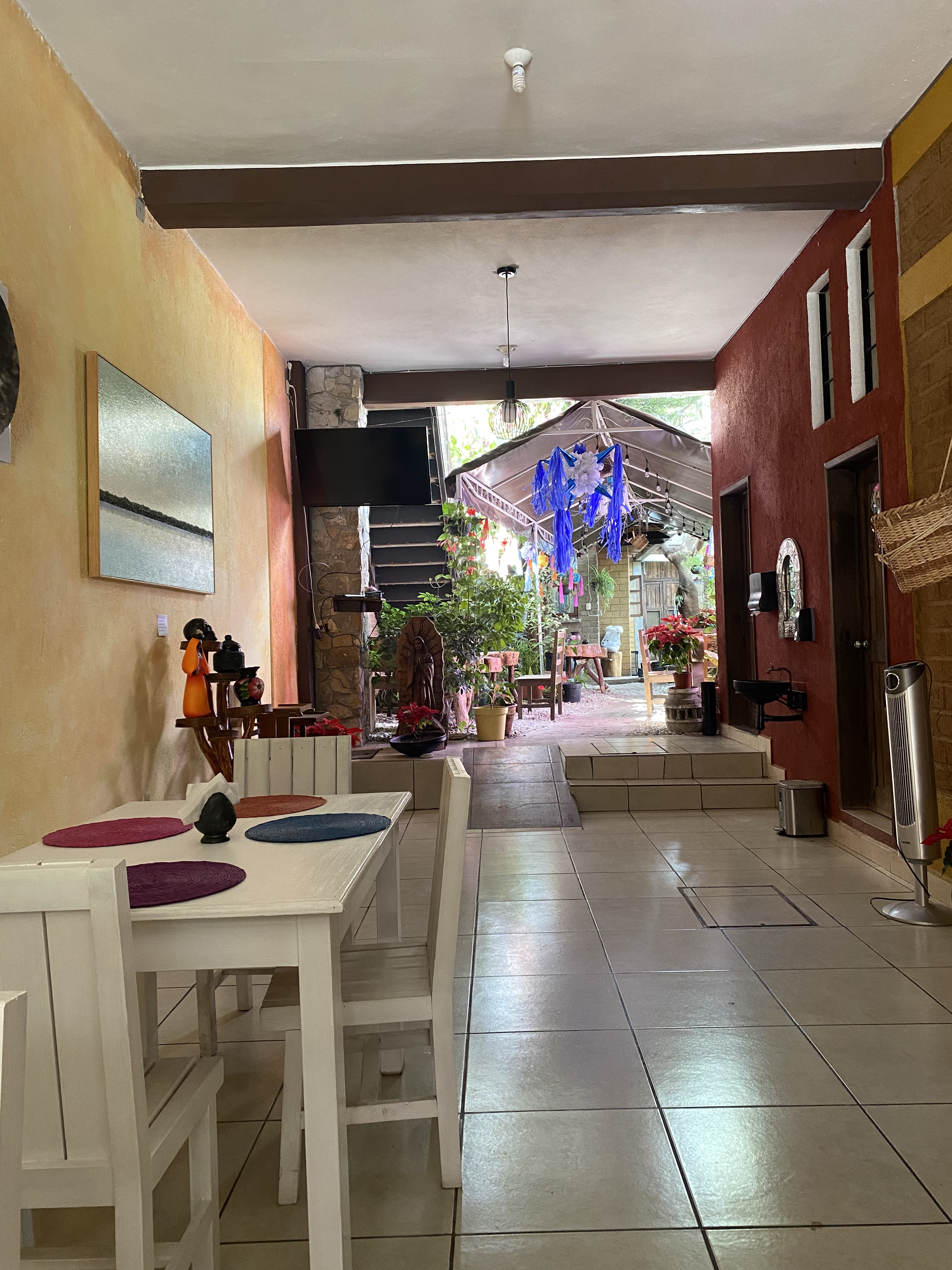 Barro Negro Restaurant & Gallery image 8