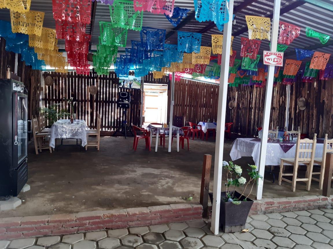 Marisqueria EL TIBURON image 1