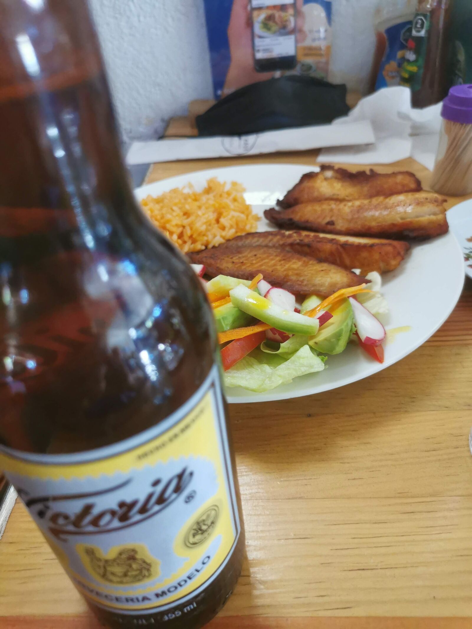Marisqueria El Pez Dorado image 9