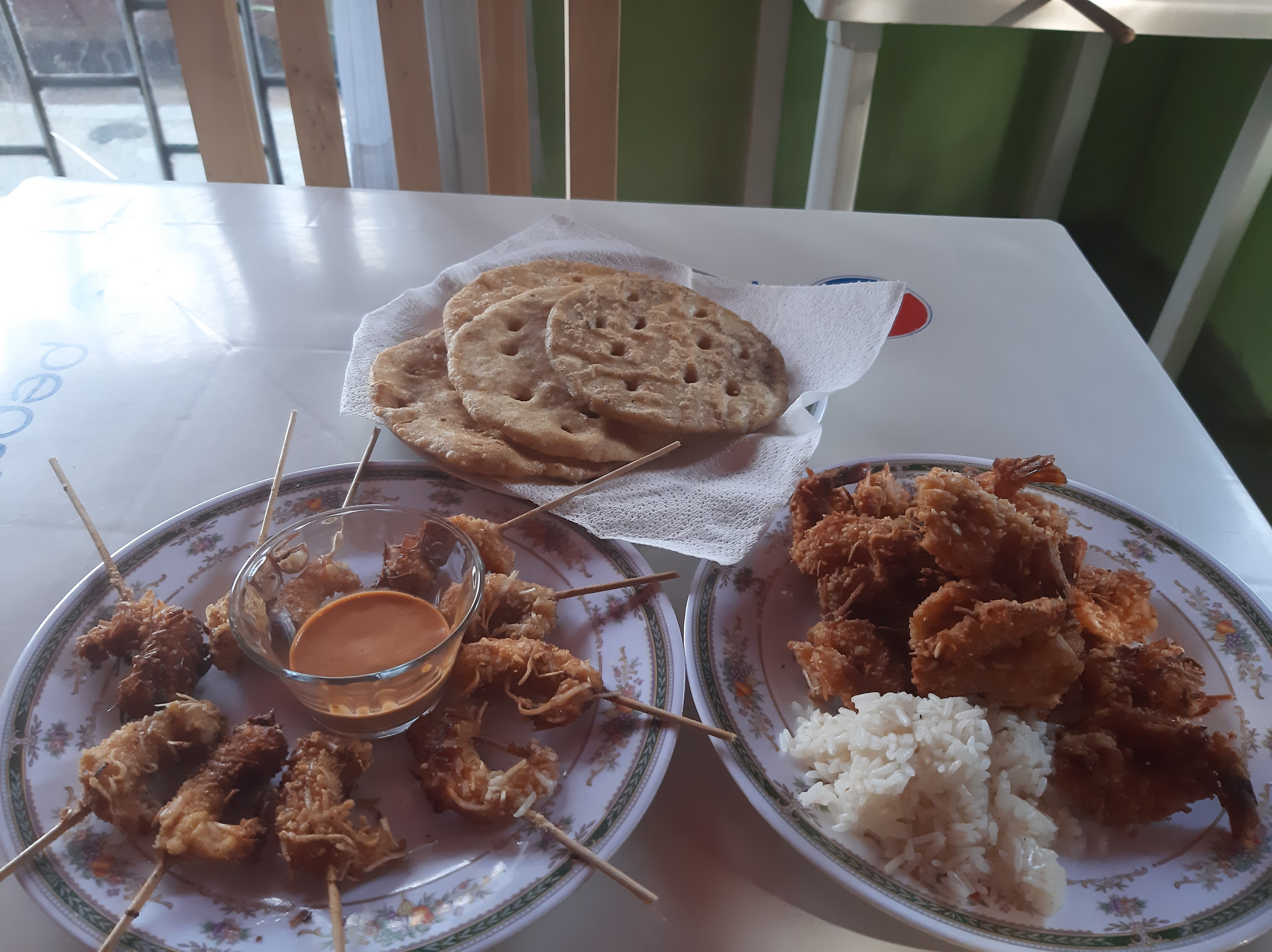 Mariscos el pez dorado image 1