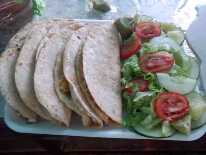 Antojitos y mariscos Edwin image 10