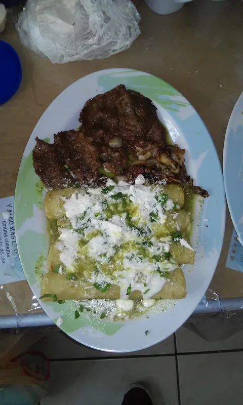LAS DELICIAS image 4