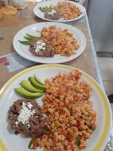 LAS DELICIAS image 5