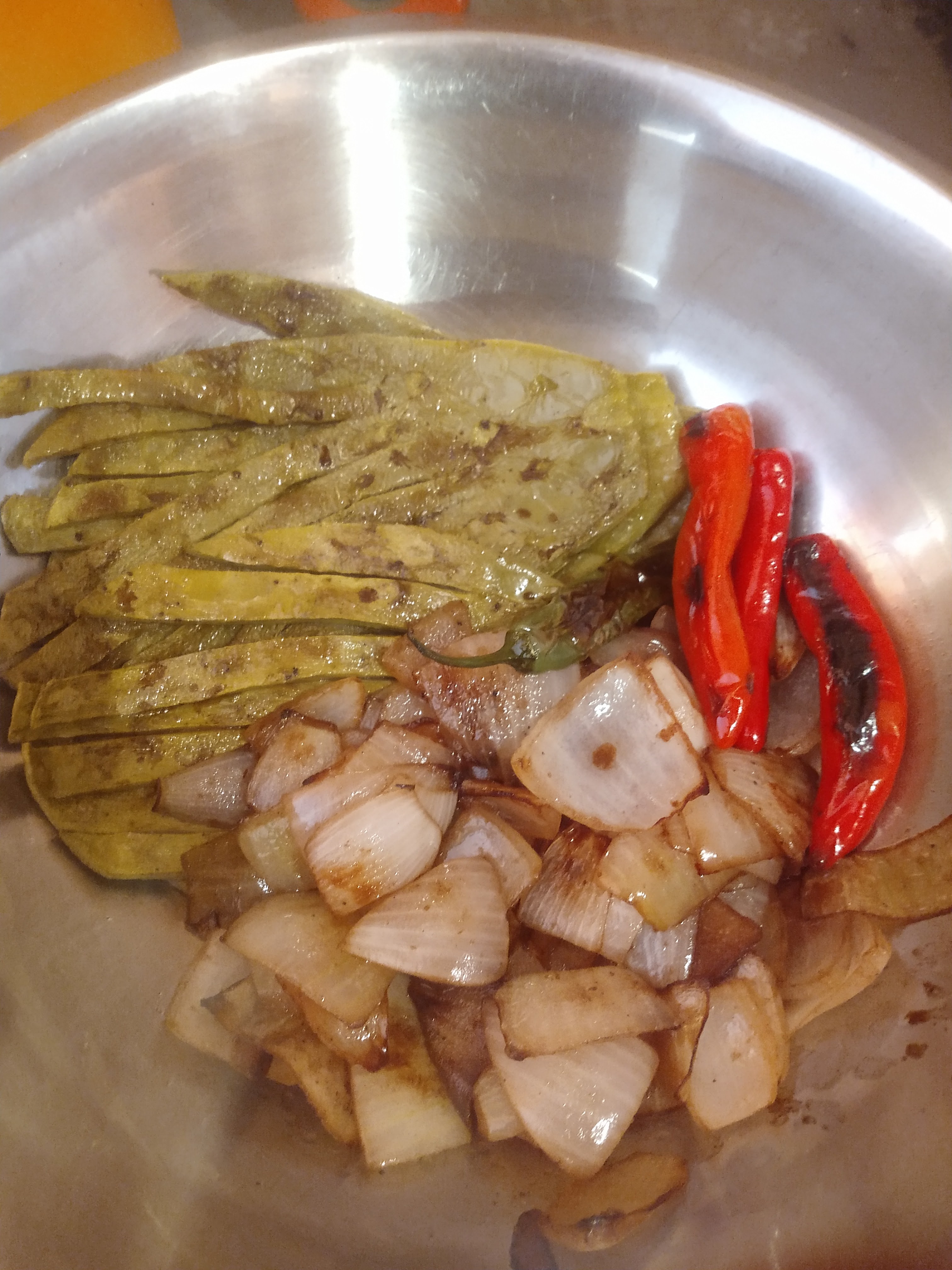 Los Girasoles image 5