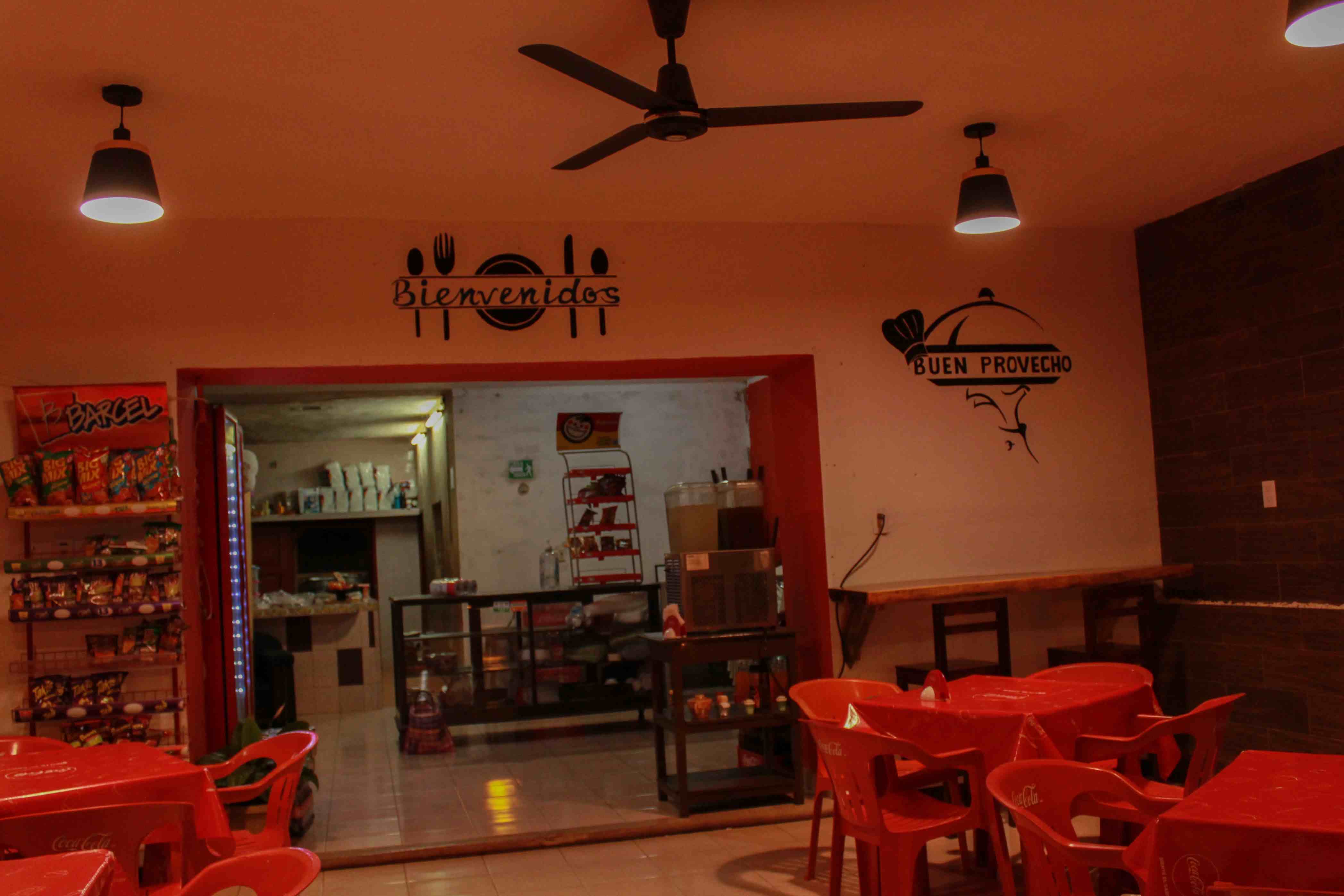 Loncheria "Erick" image 9