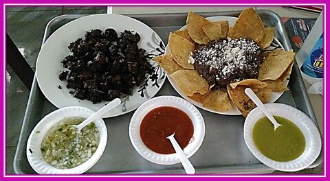 Las Mestizas image 8