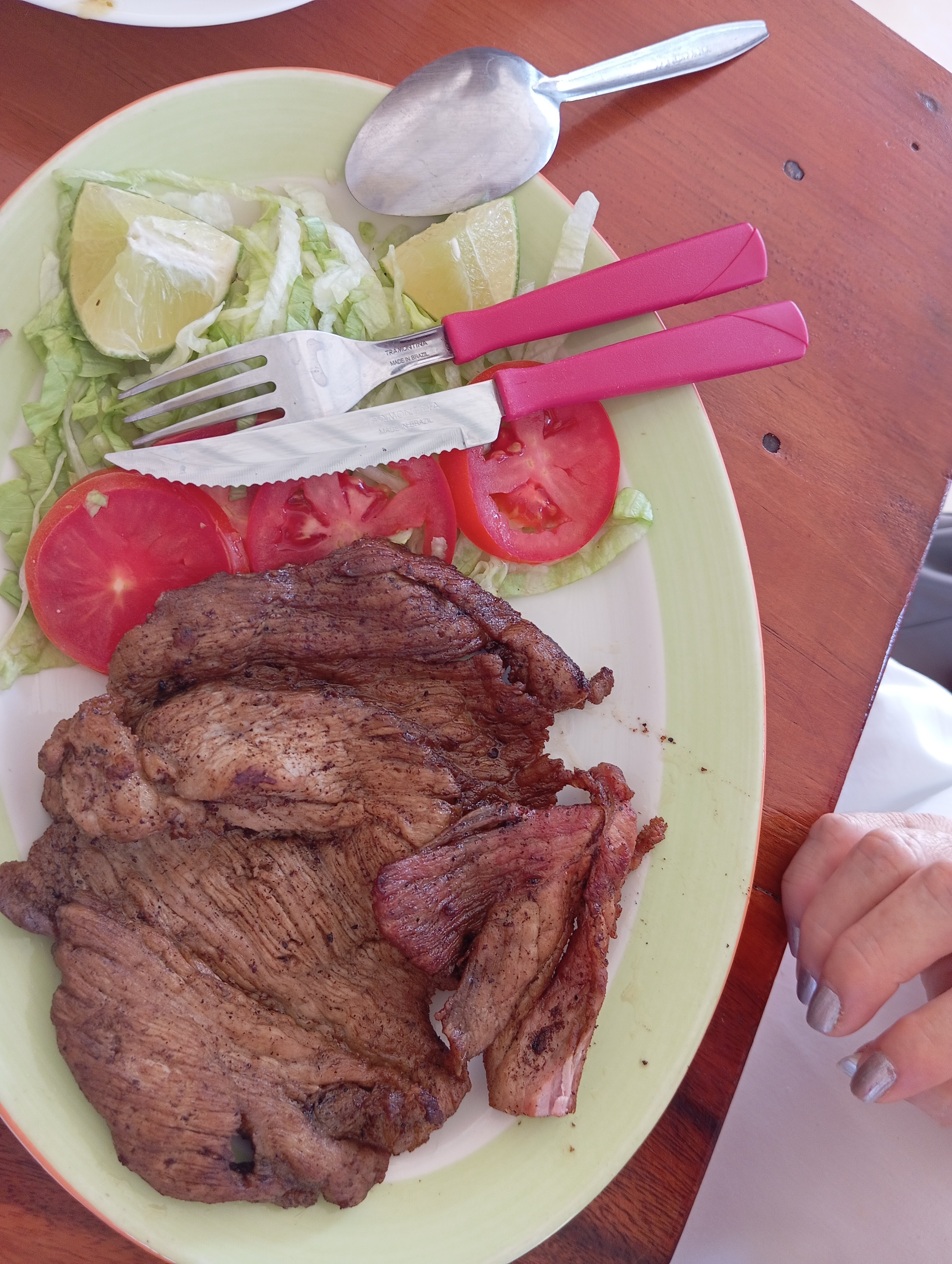 LAS BUGAMBILIAS image 5