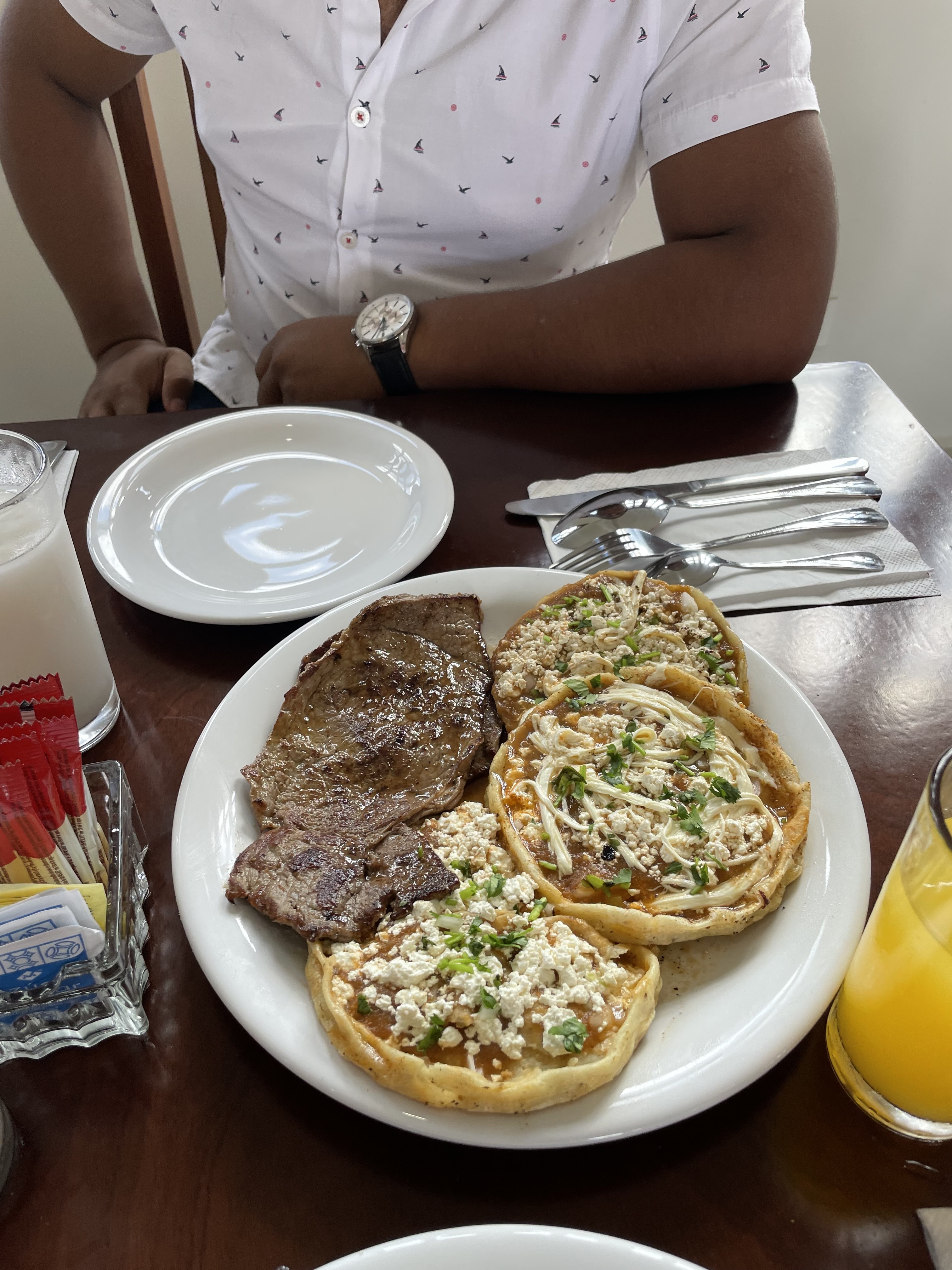 Km 58.7 Restaurante & Cafe image 2