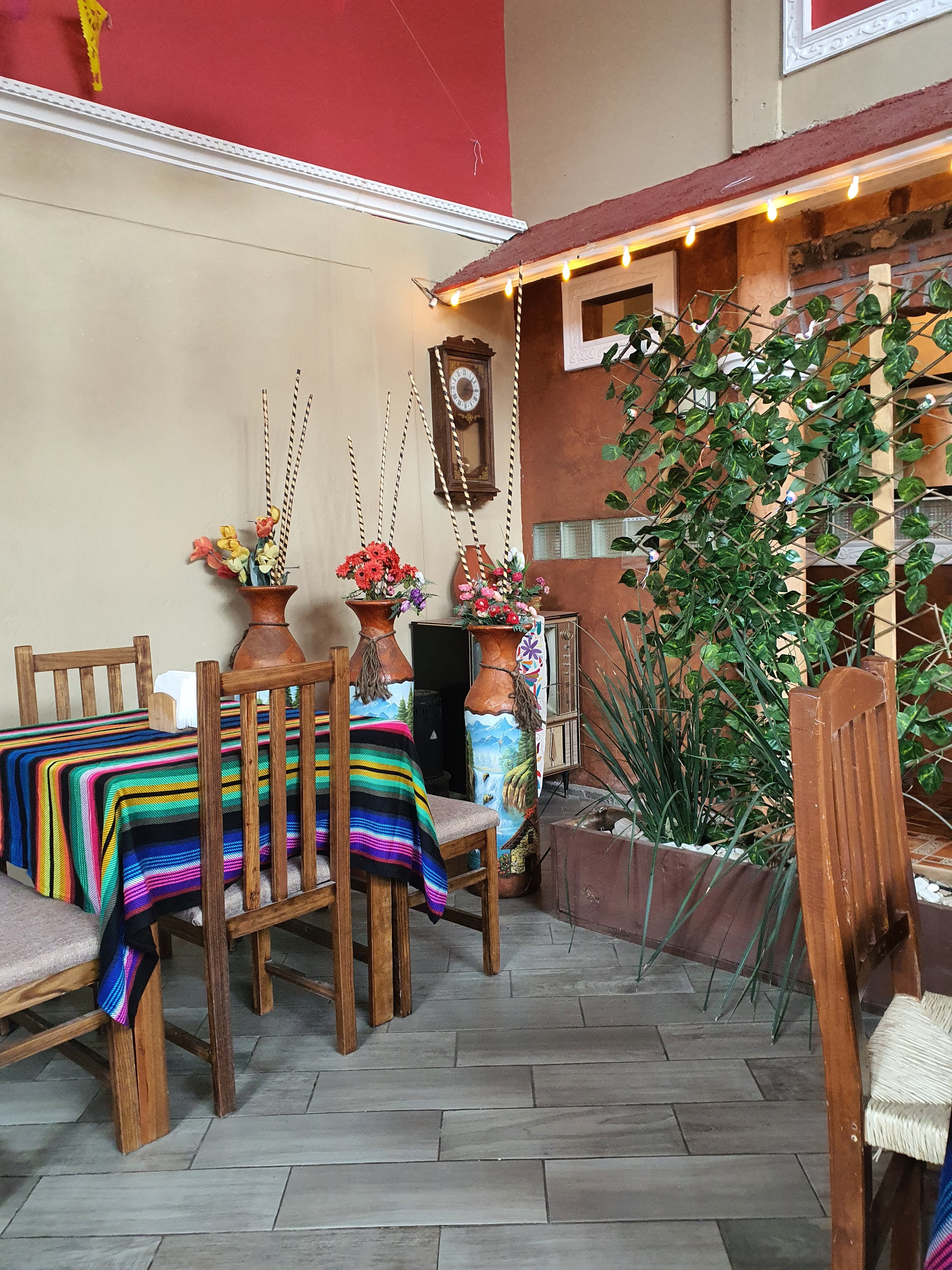 Entre Sal y Fuego image 5