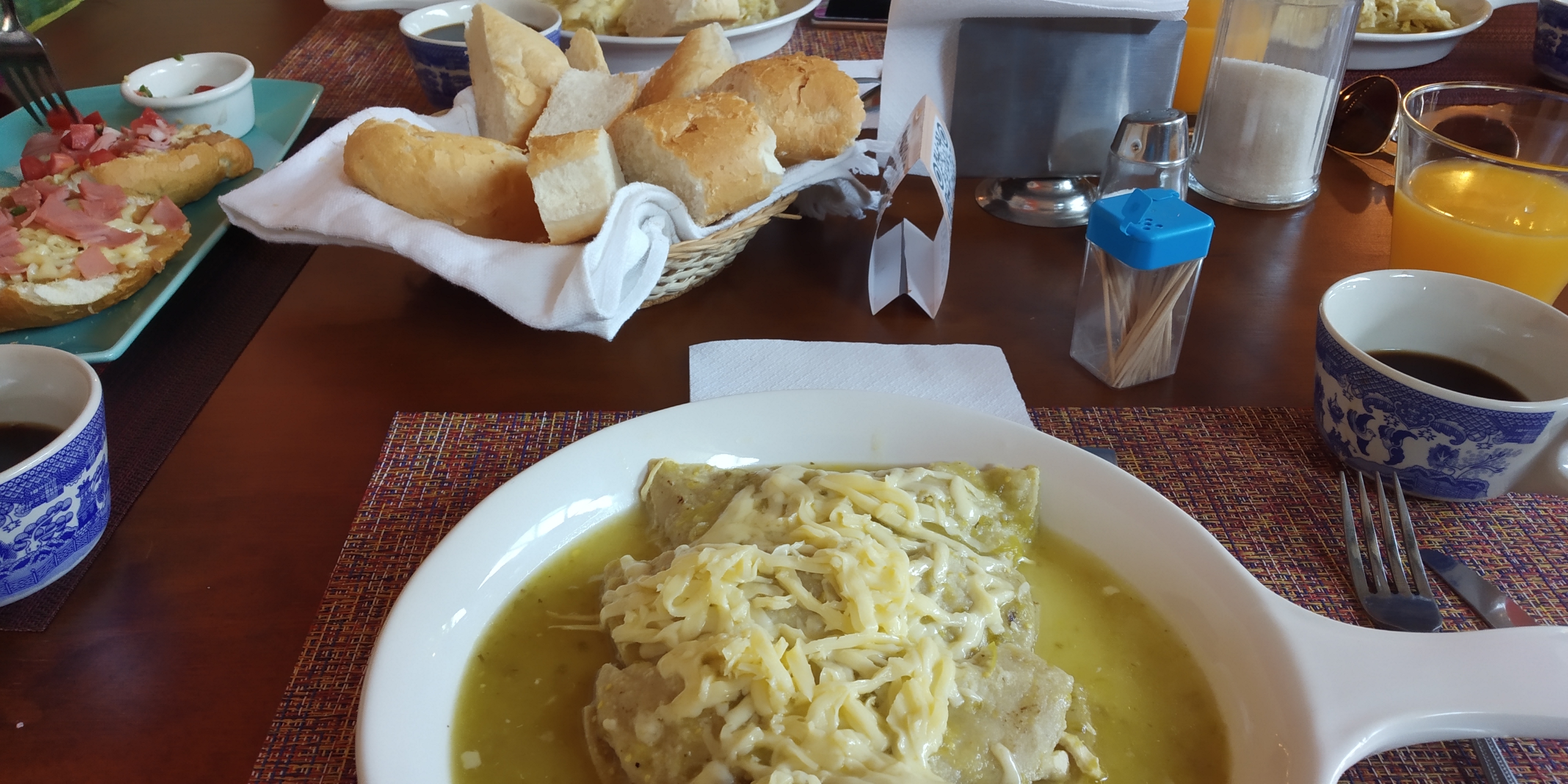 Entre Sal y Fuego image 6