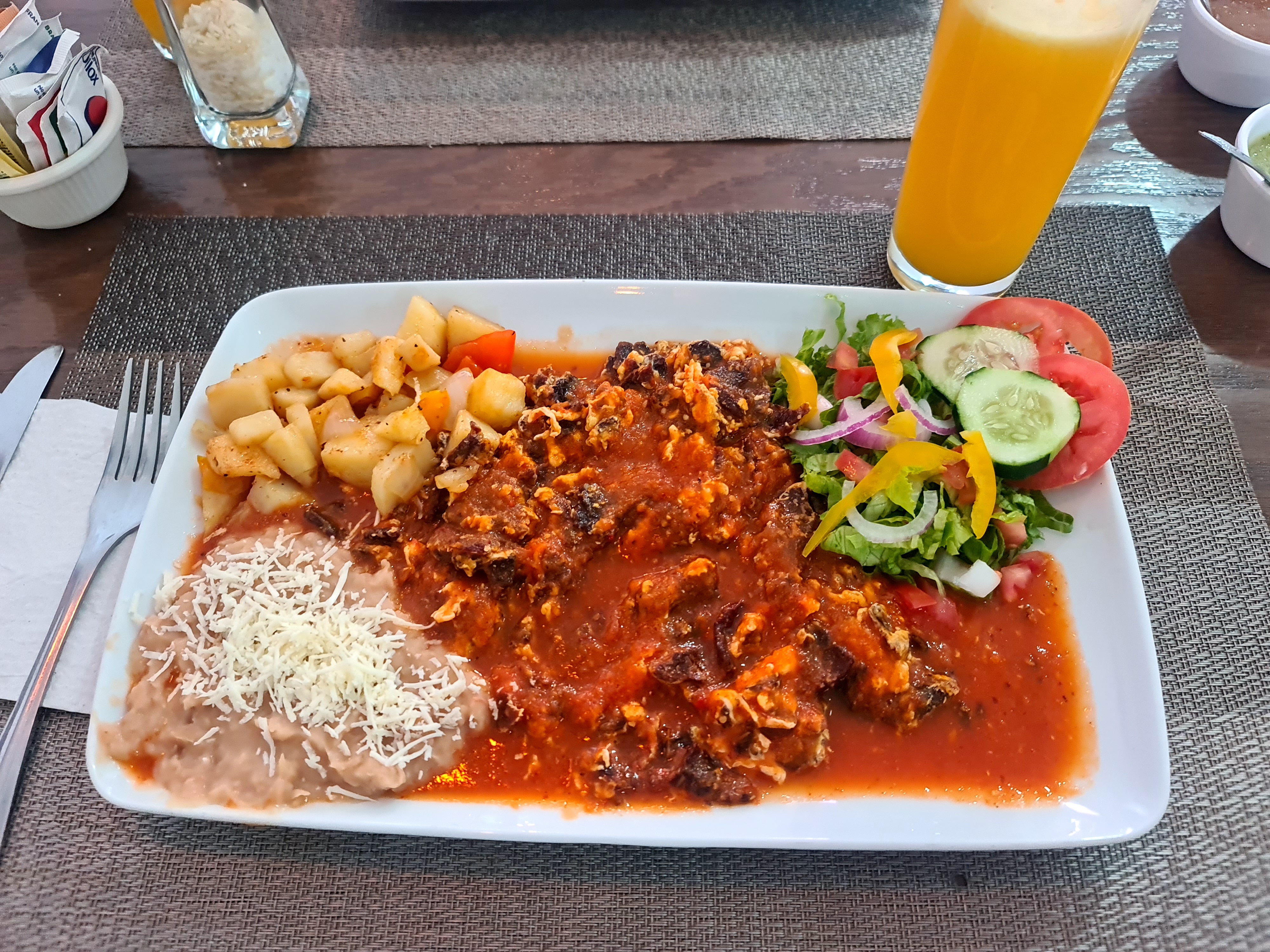 La Sazonería cocina & bar image 3