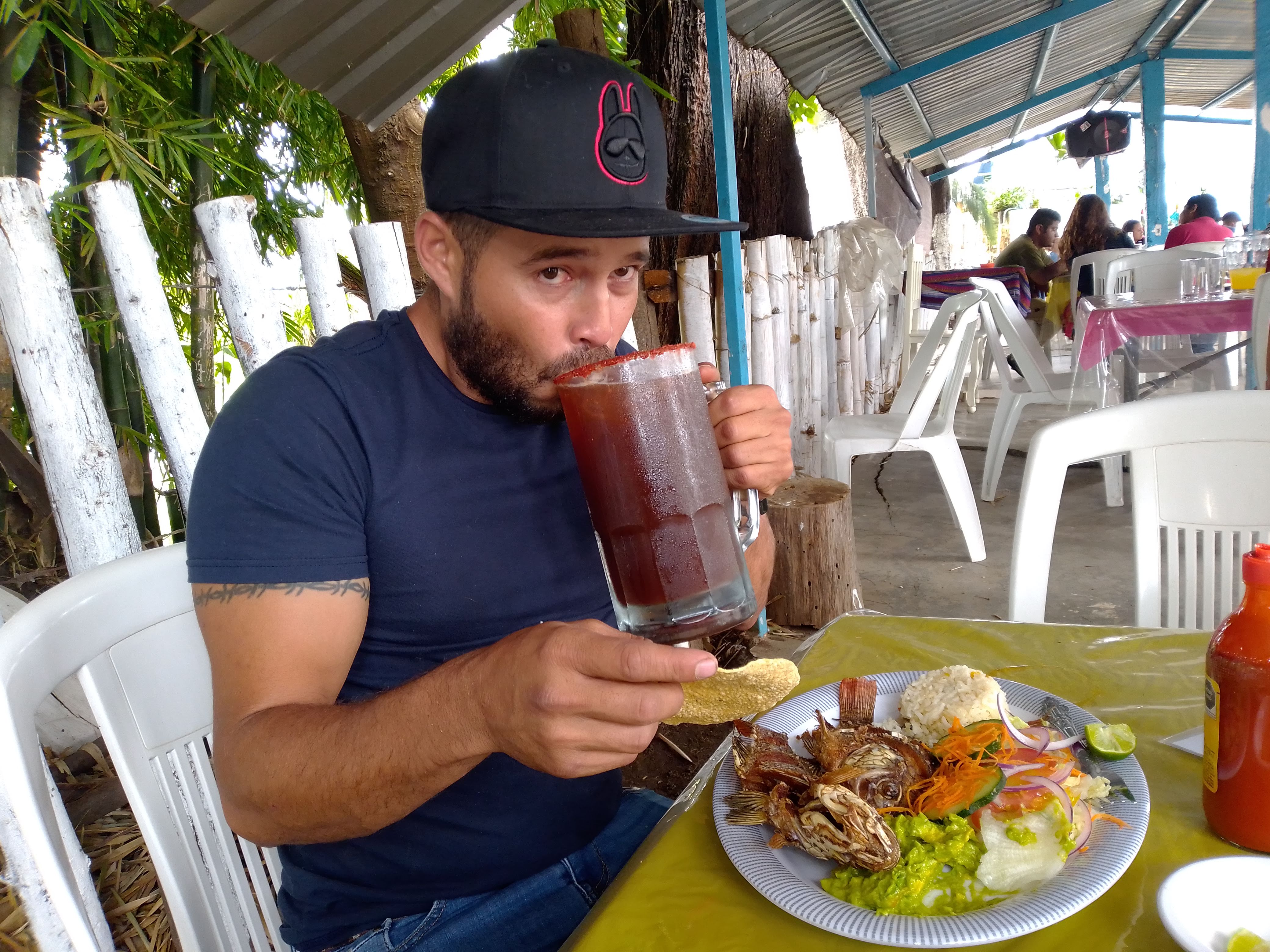 La mojarra dorada restaurant image 9