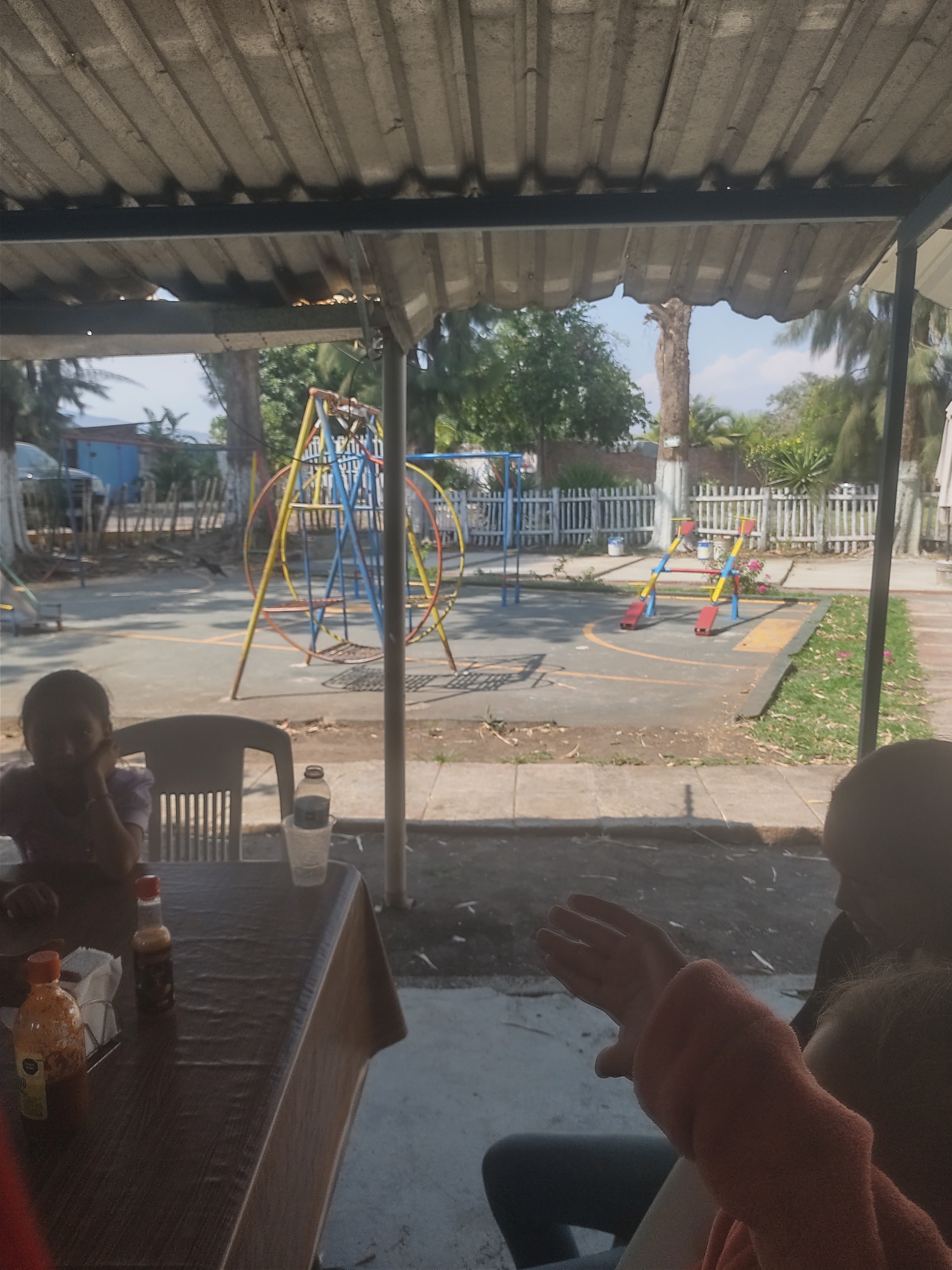 La mojarra dorada restaurant image 10