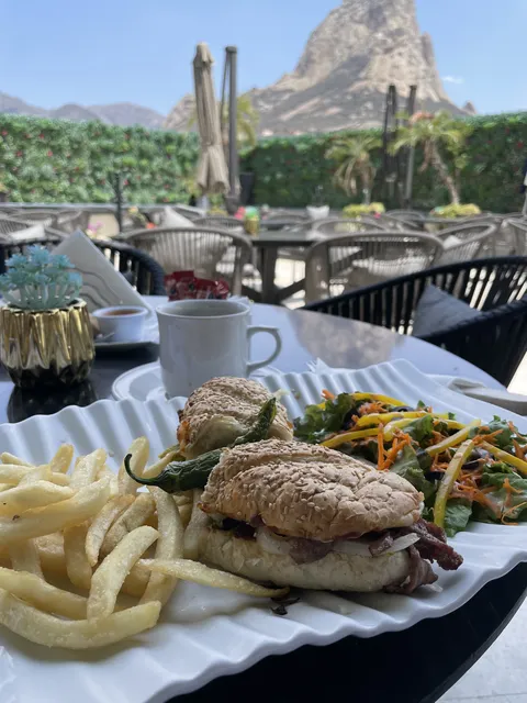 Restaurante Milo's image 6
