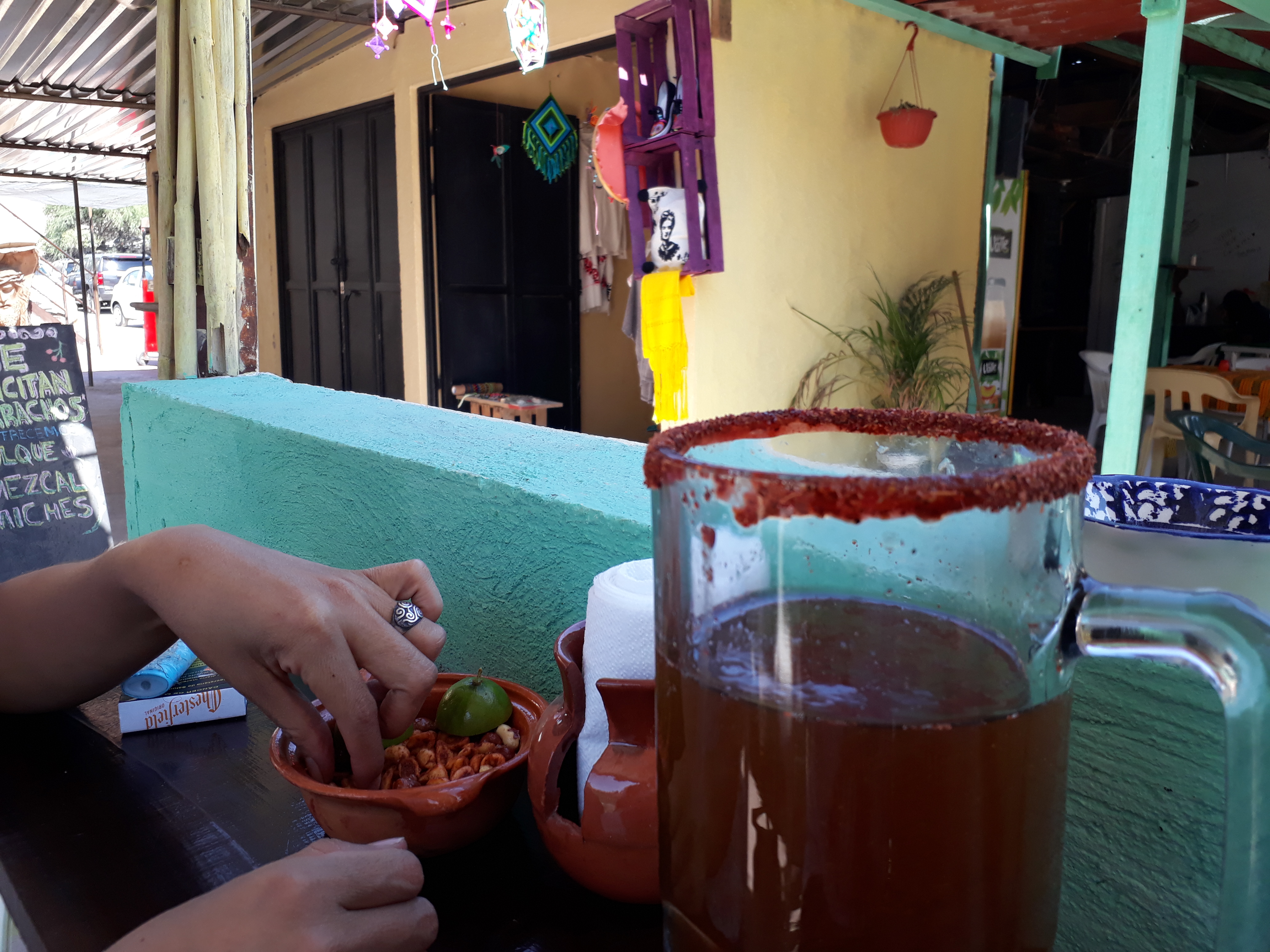 Perro Negro Y Callejero image 3