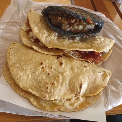 El Negrito Gorditas y Micheladas image 8