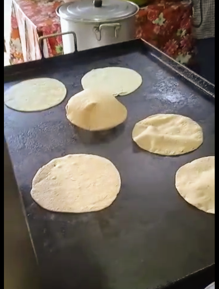 El Buen Sabor image 10