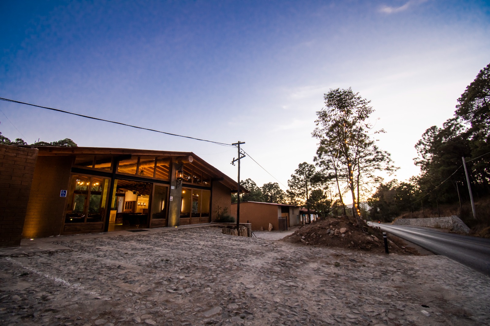 RESTAURANTE LOS SAUCES TAPALPA JALISCO image 7