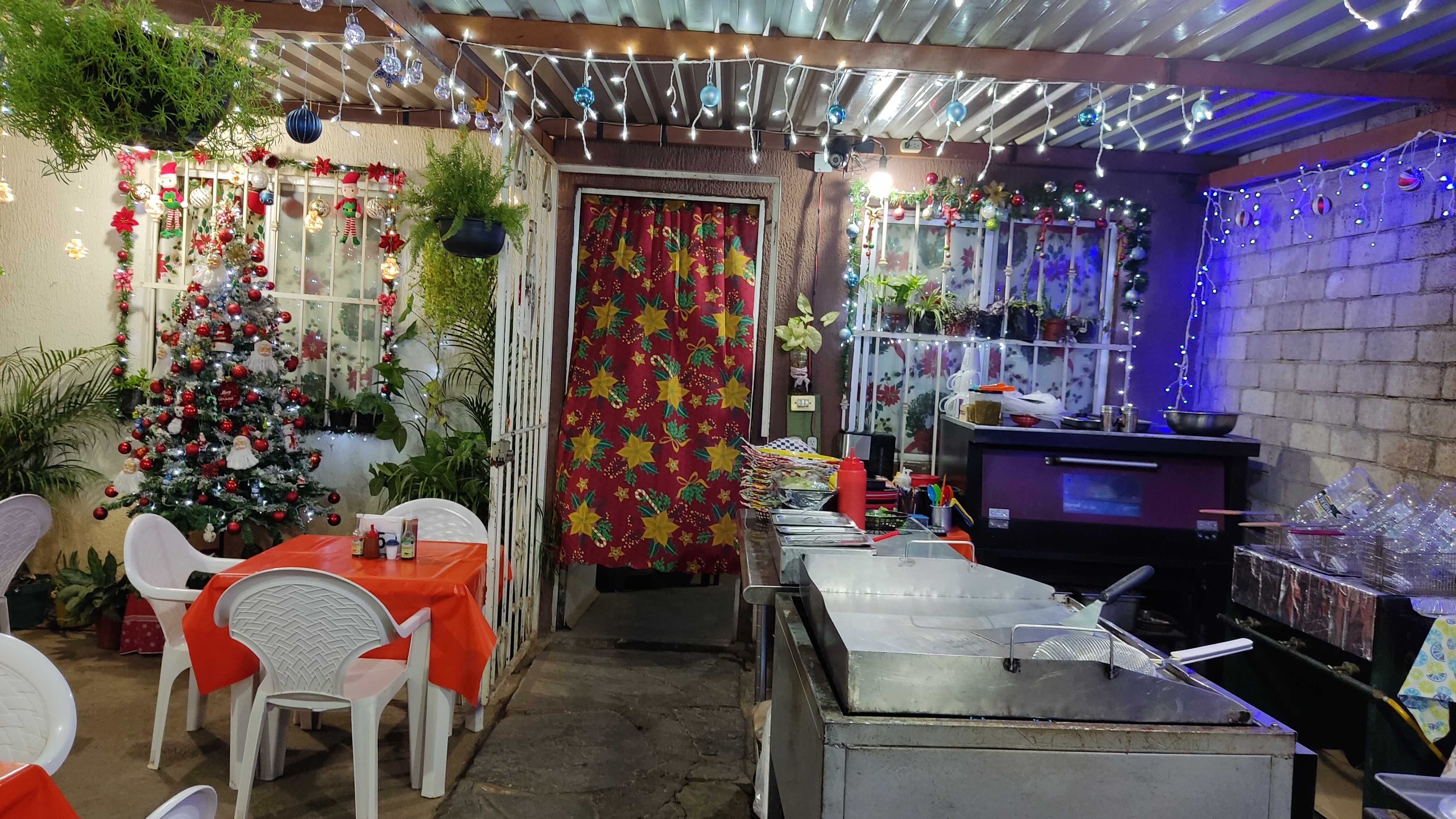 Danny's Burgers image 6