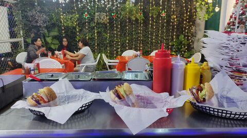 Danny's Burgers image 7