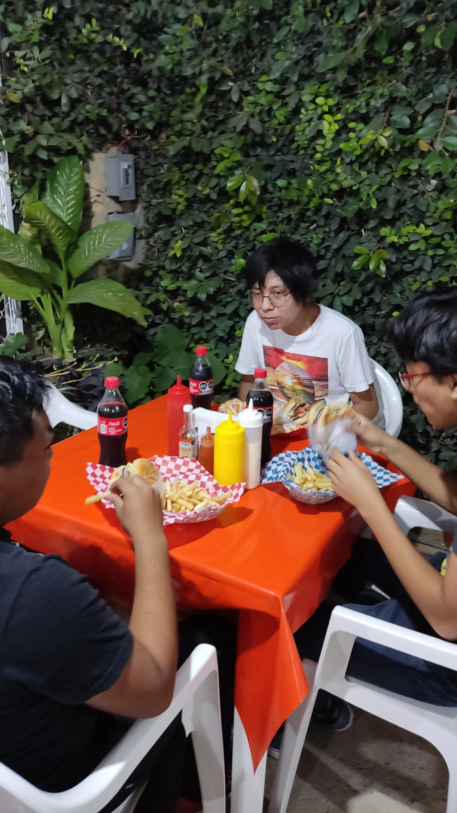 Danny's Burgers image 10