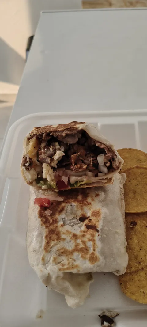 FLAMA'S SNACK image 4