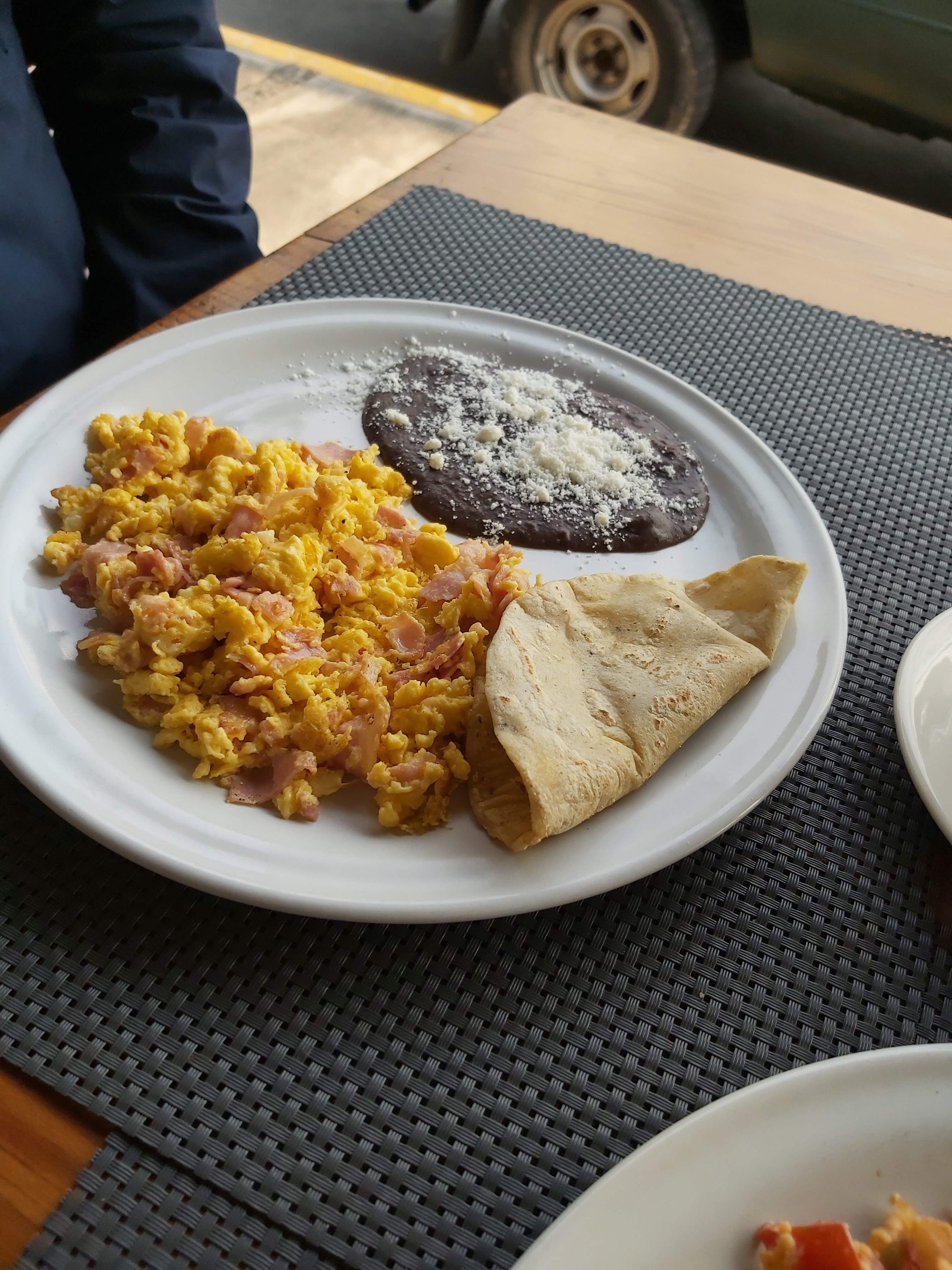 Antojería Las Mesitas image 2