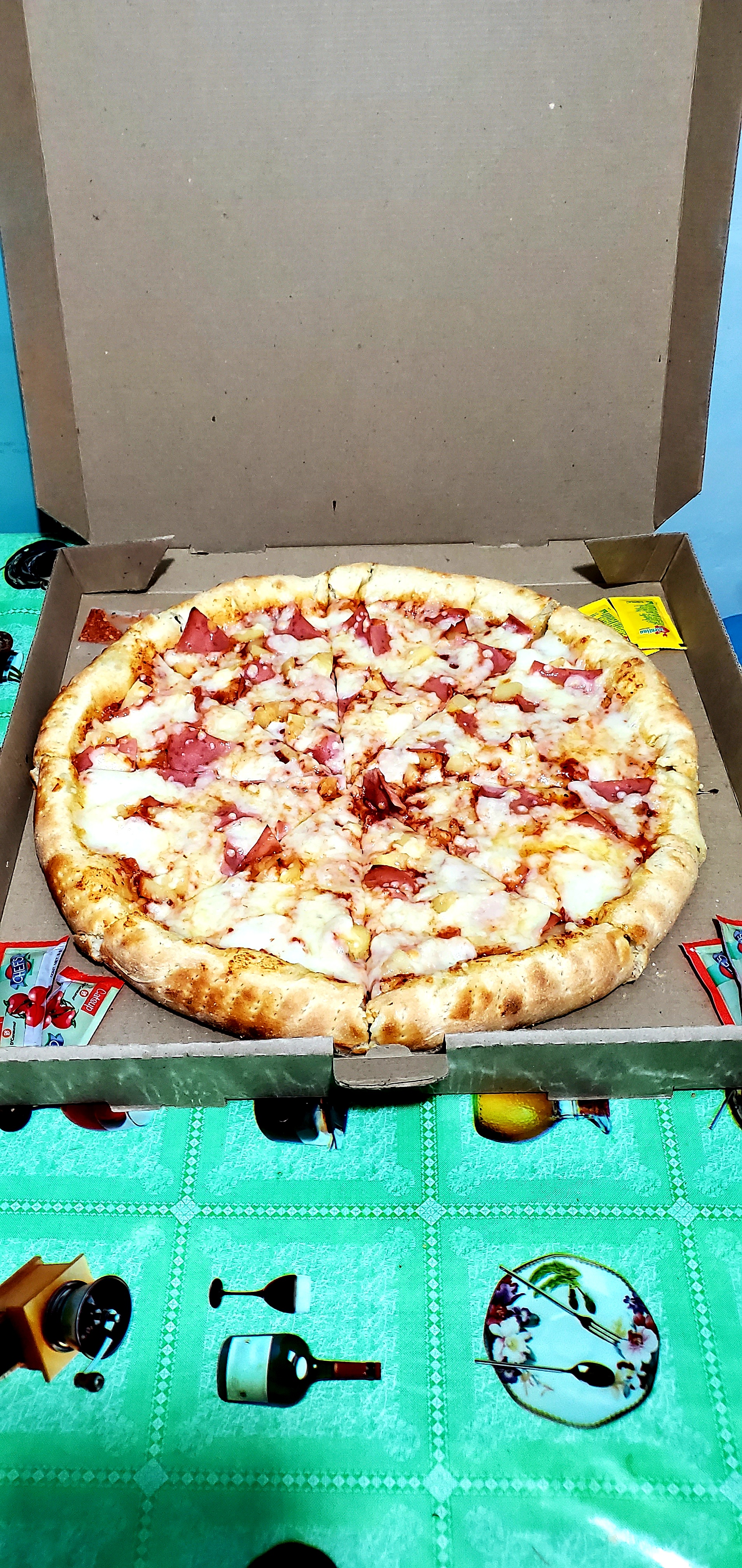 TORRES PIZZA image 1