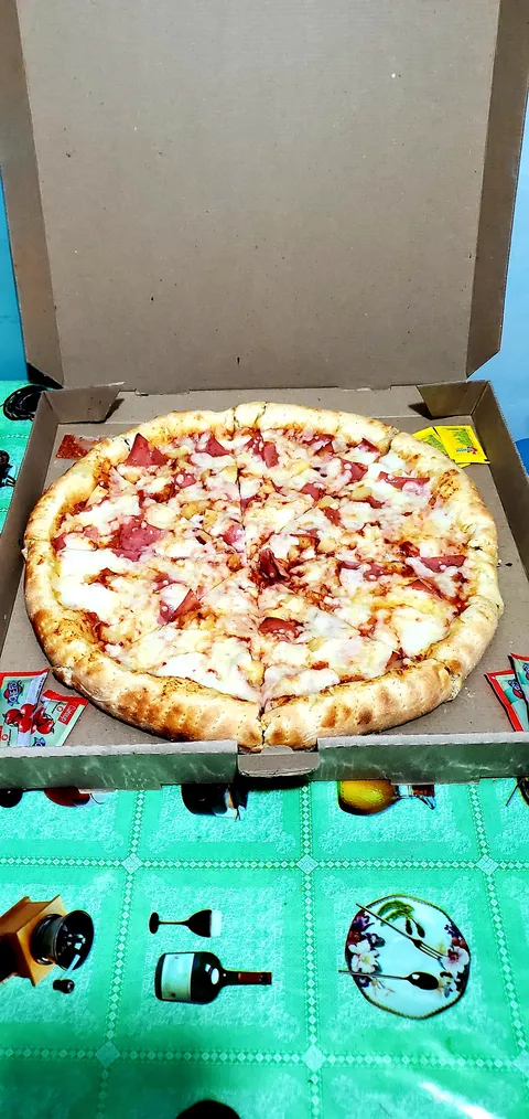 TORRES PIZZA image 1