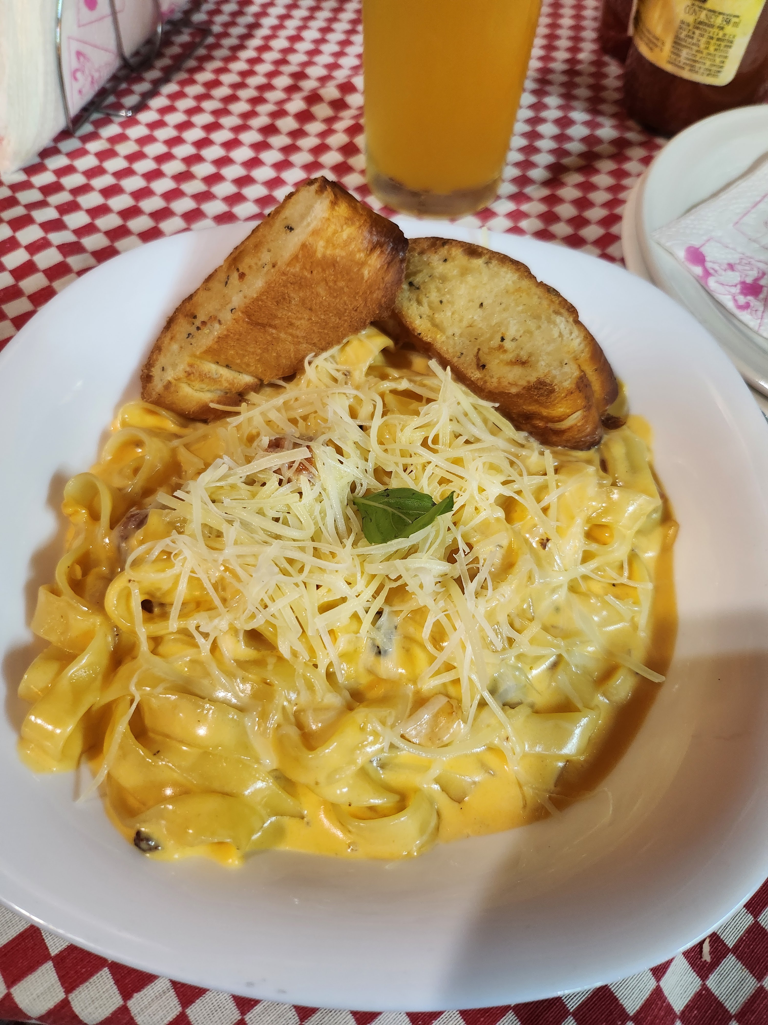 Vicarello Restaurant image 8