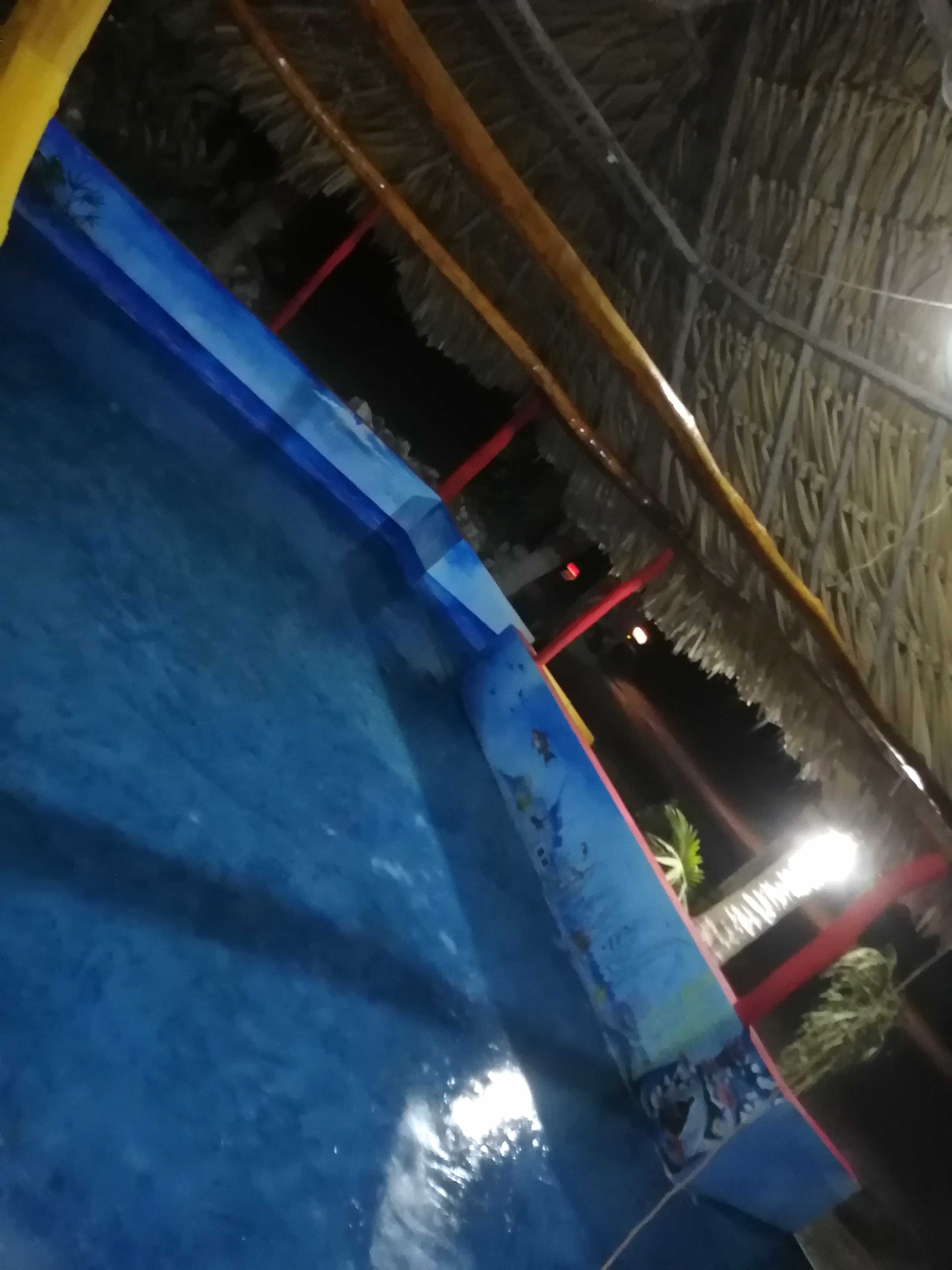 Kocteleria y mariscos El Boquinete image 7