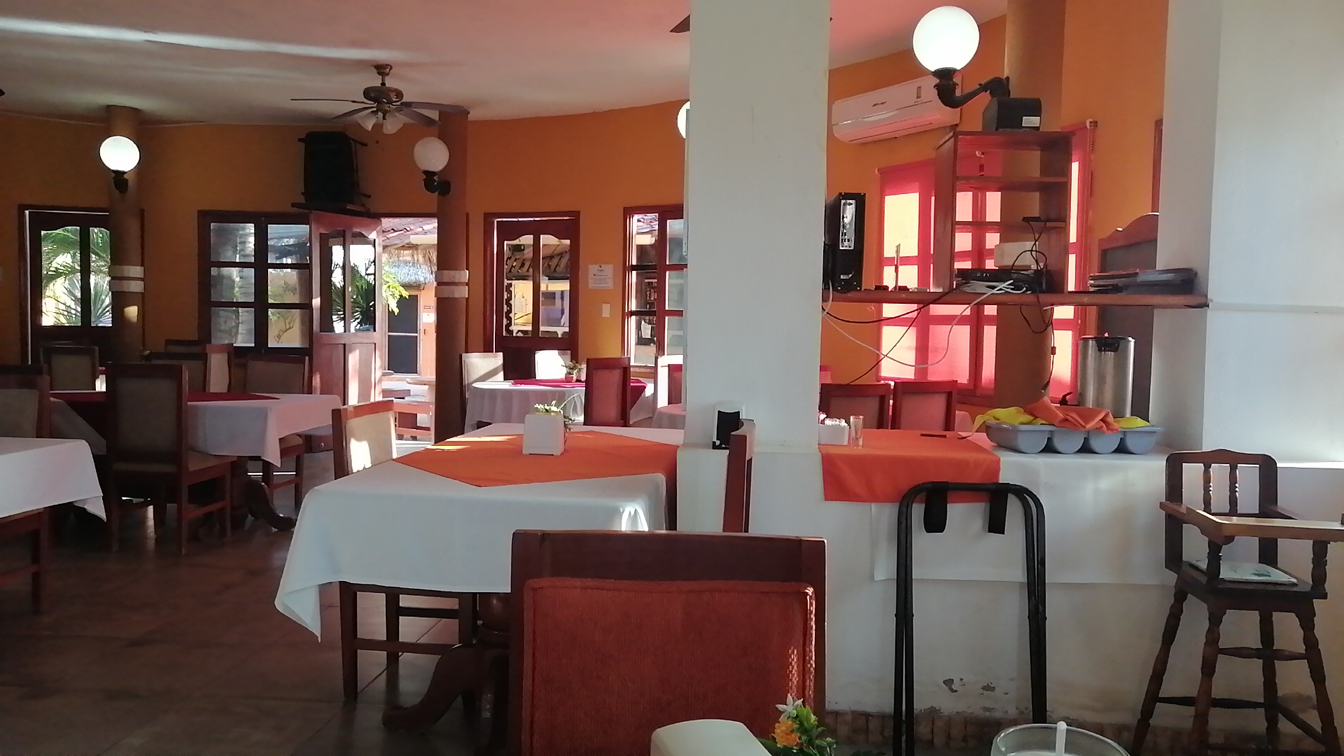 RESTAURANTE BAR & GRILL chaka's image 8