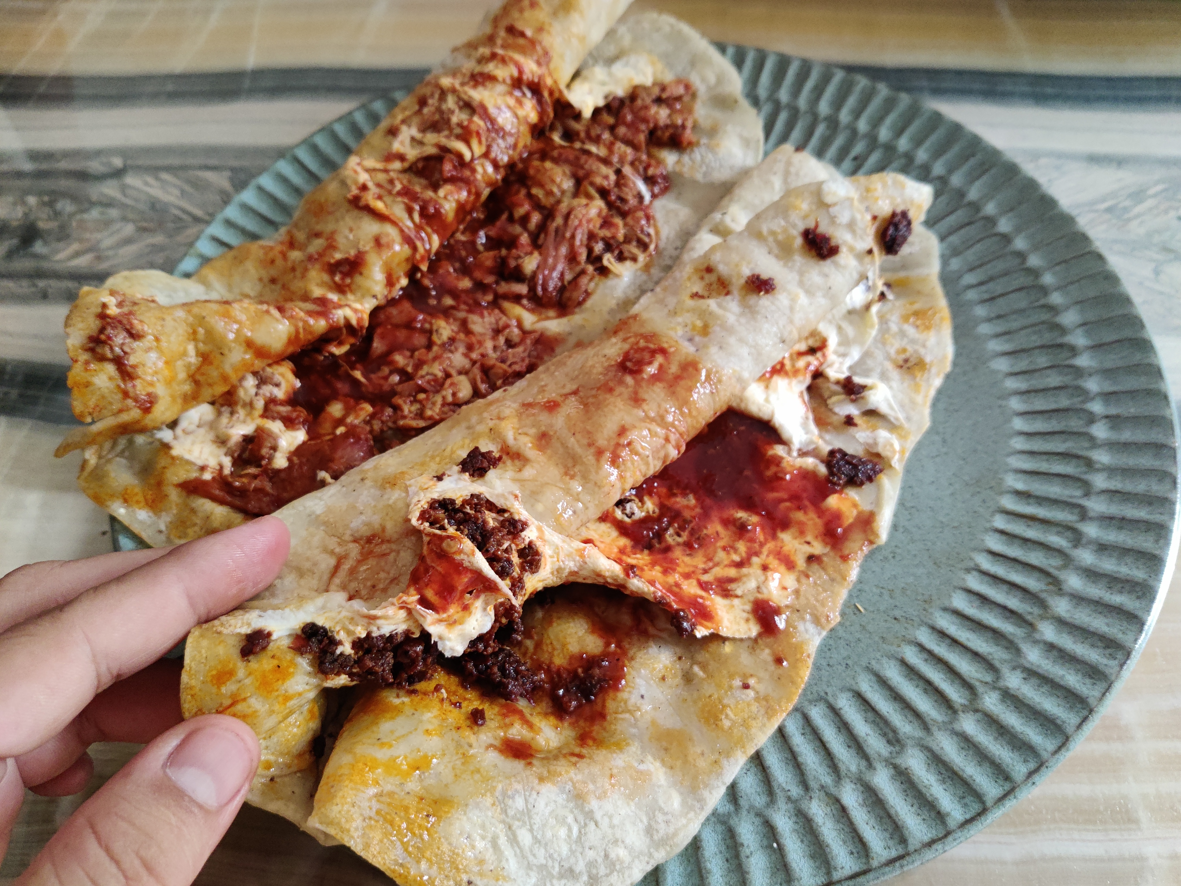 Las Quesadillas Gigantes image 1