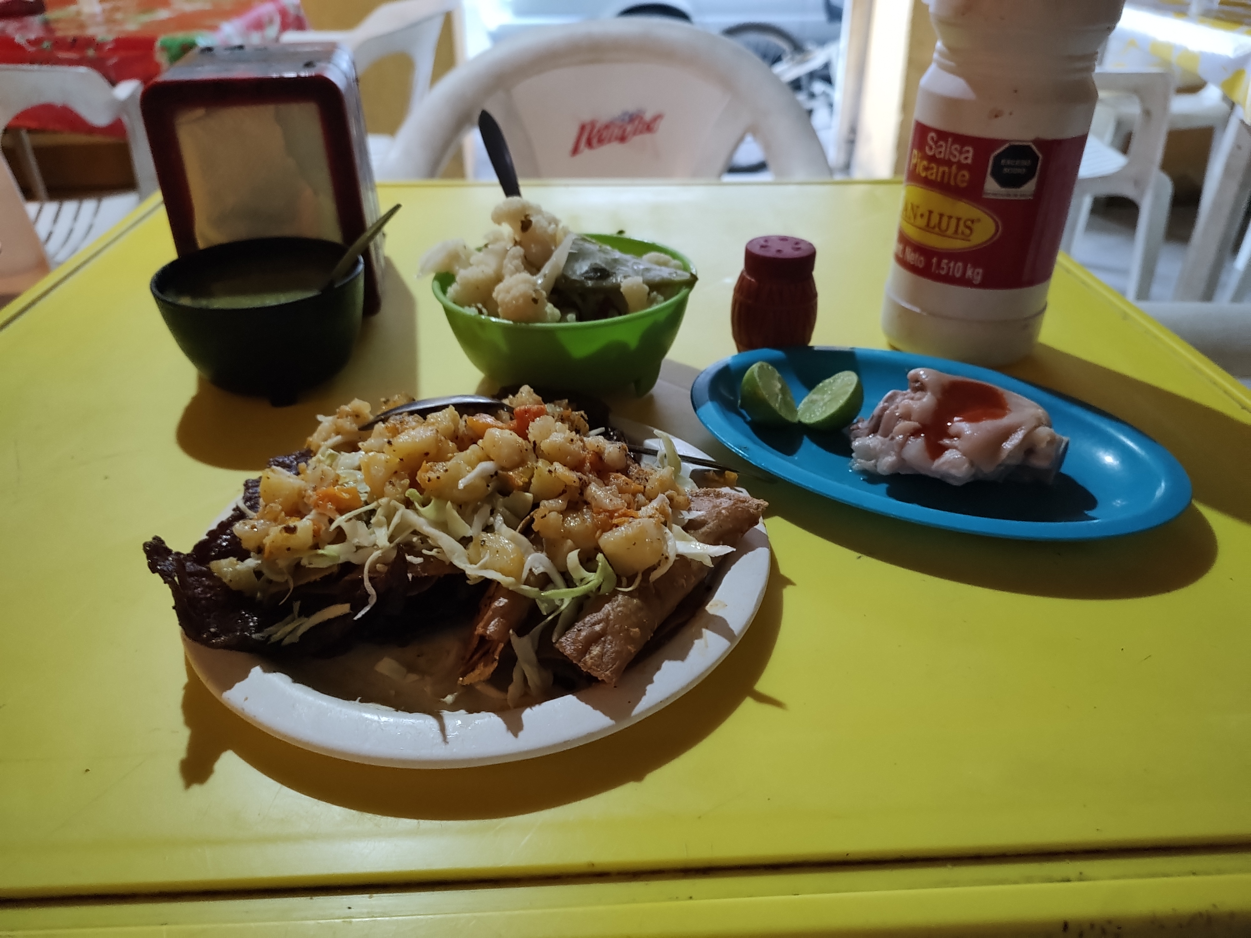 Cenaduria Cuquita image 1