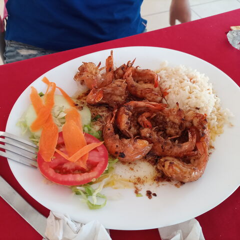 Restaurante De Mariscos Y Pescado El Timon image 2