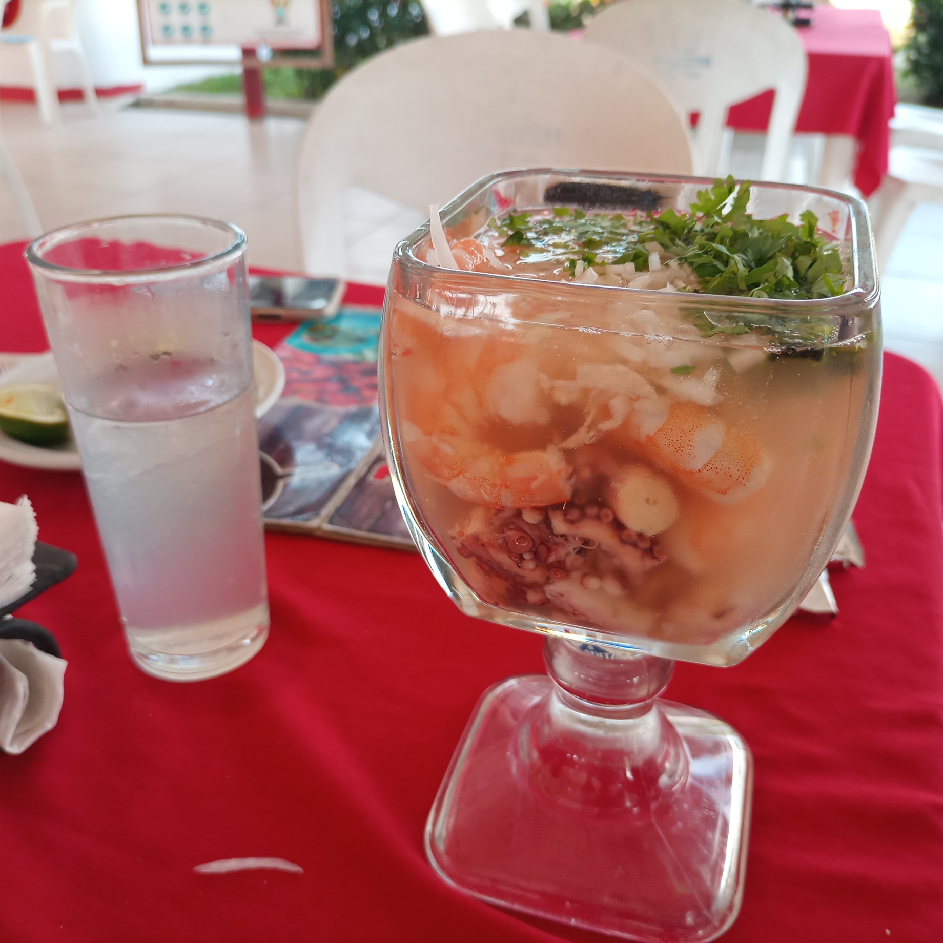 Restaurante De Mariscos Y Pescado El Timon image 4