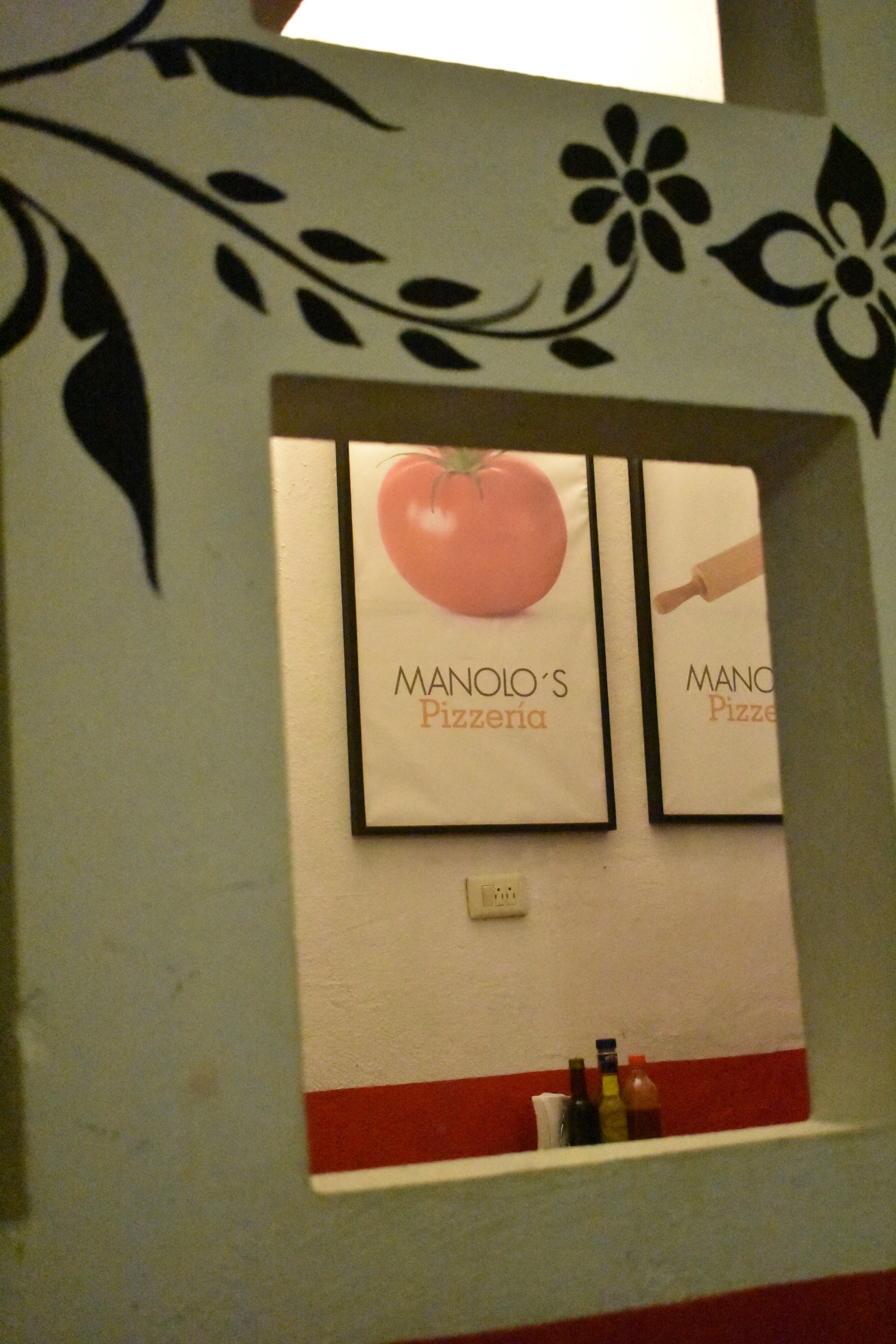 Manolo's Pizzería image 9