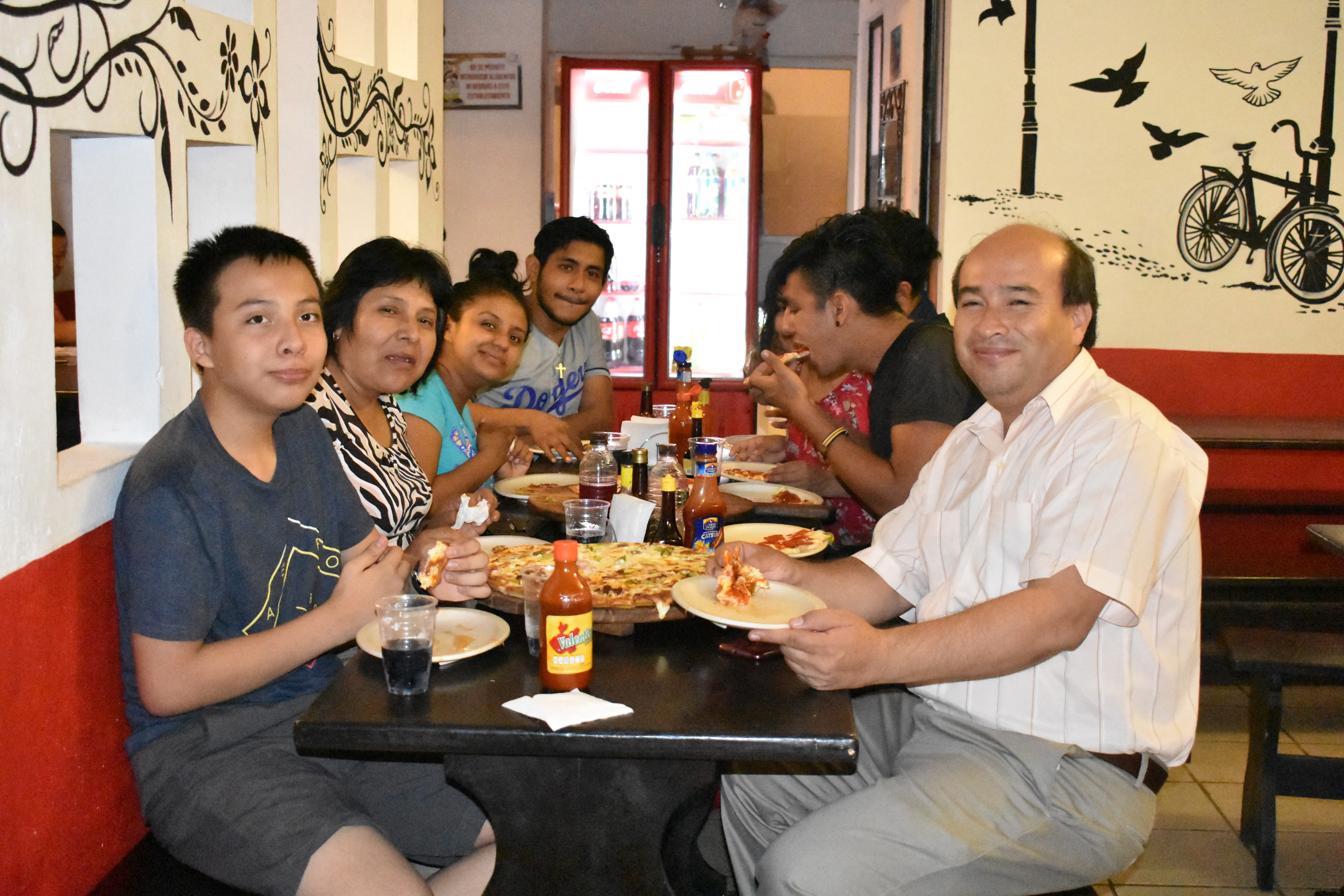 Manolo's Pizzería image 10