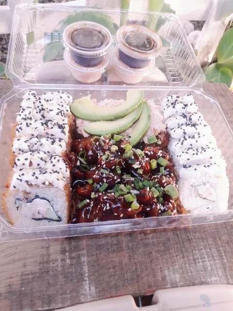 MALU Sushis y Yakimeshis image 10