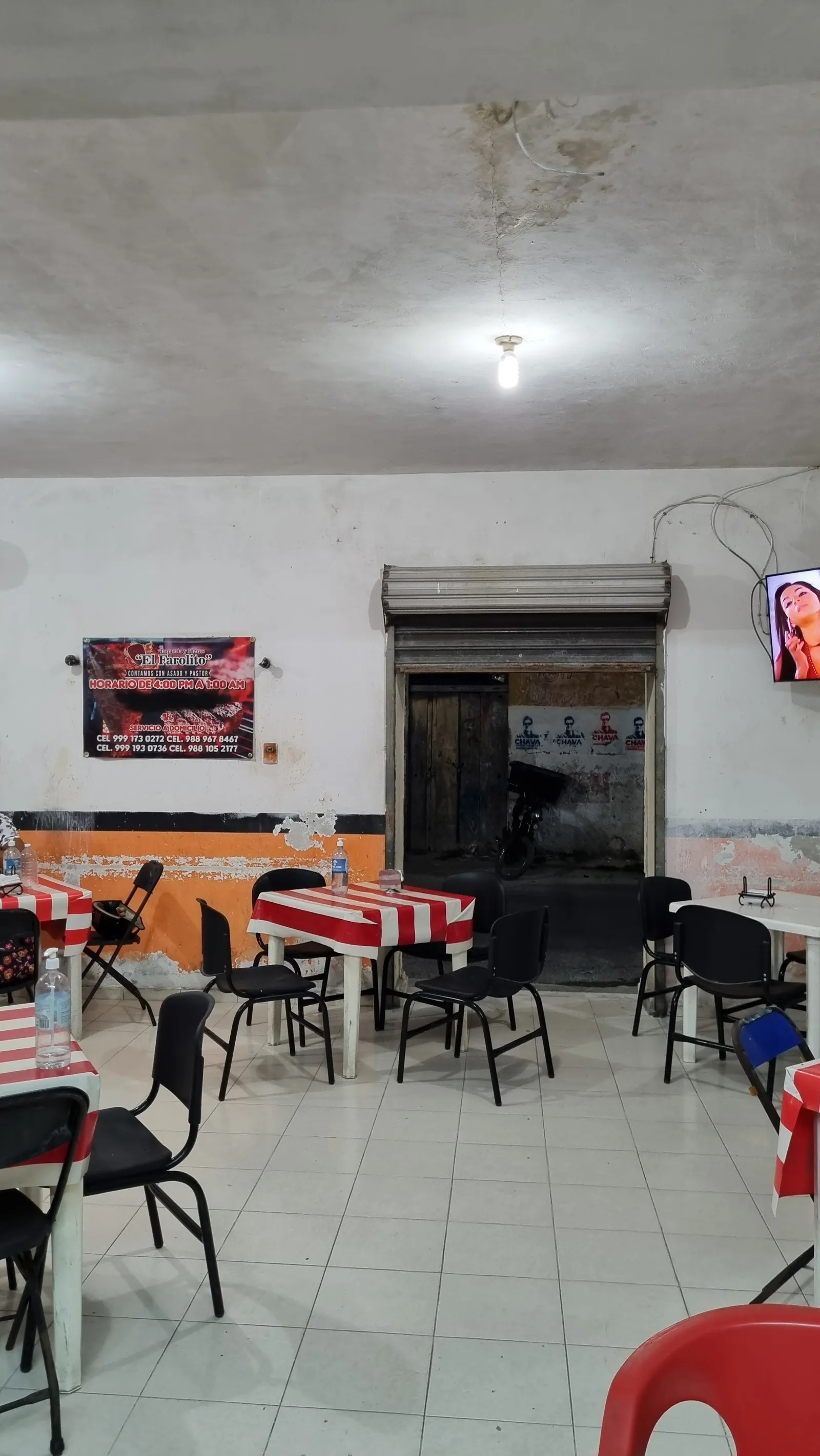 El Farolito image 5